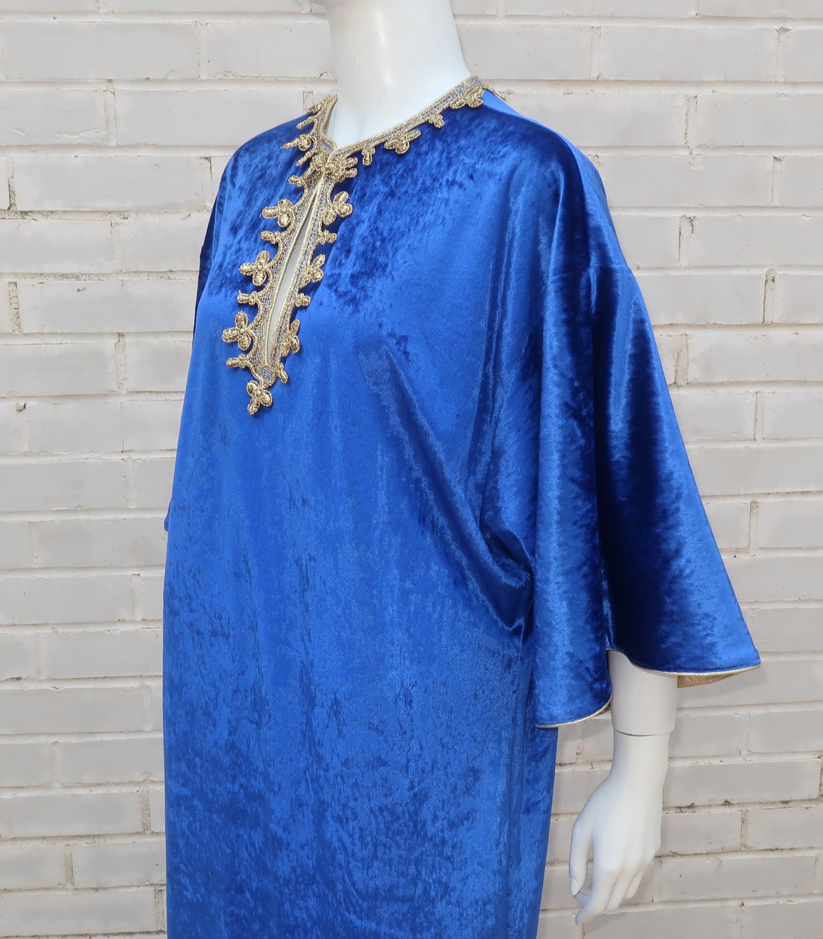 Oscar de La Renta Royal Blue Velvet Caftan Dress With Gold Trim, 1980's 4