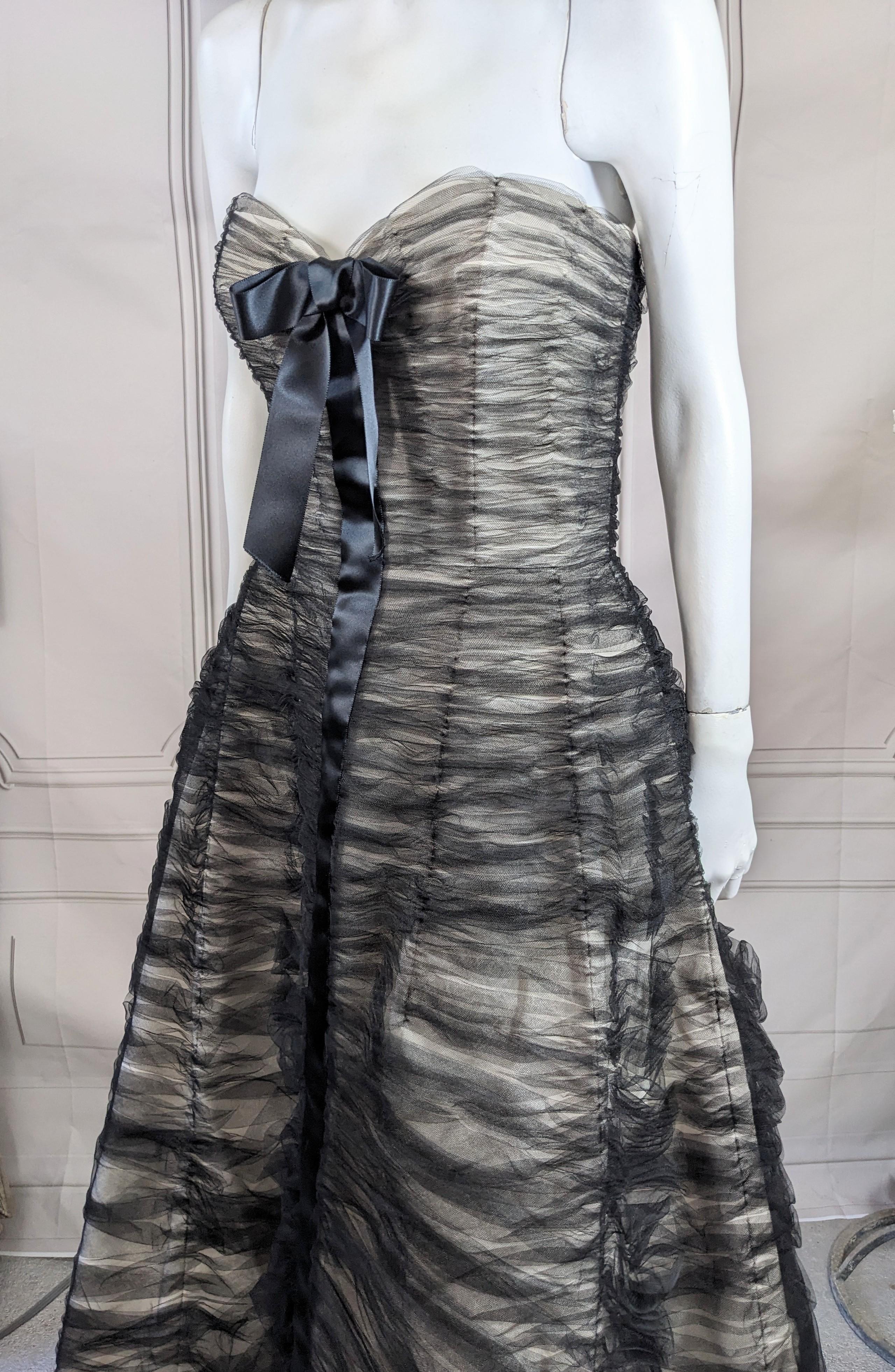 Women's Oscar de la Renta Ruched Tulle and Satin Gown For Sale
