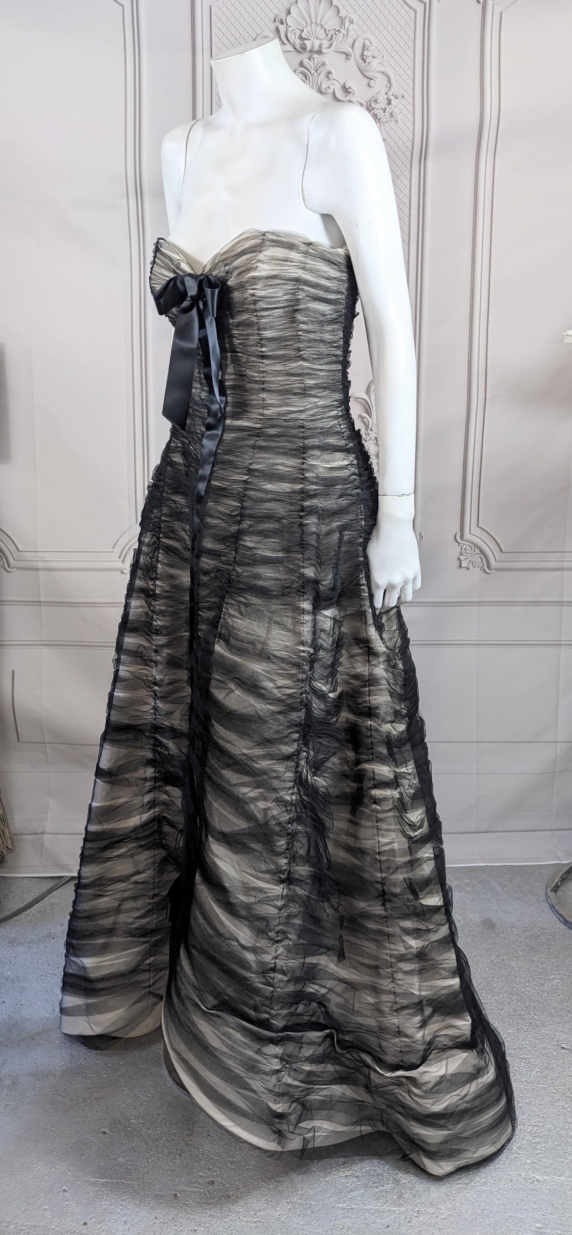 Oscar de la Renta Ruched Tulle and Satin Gown For Sale 1