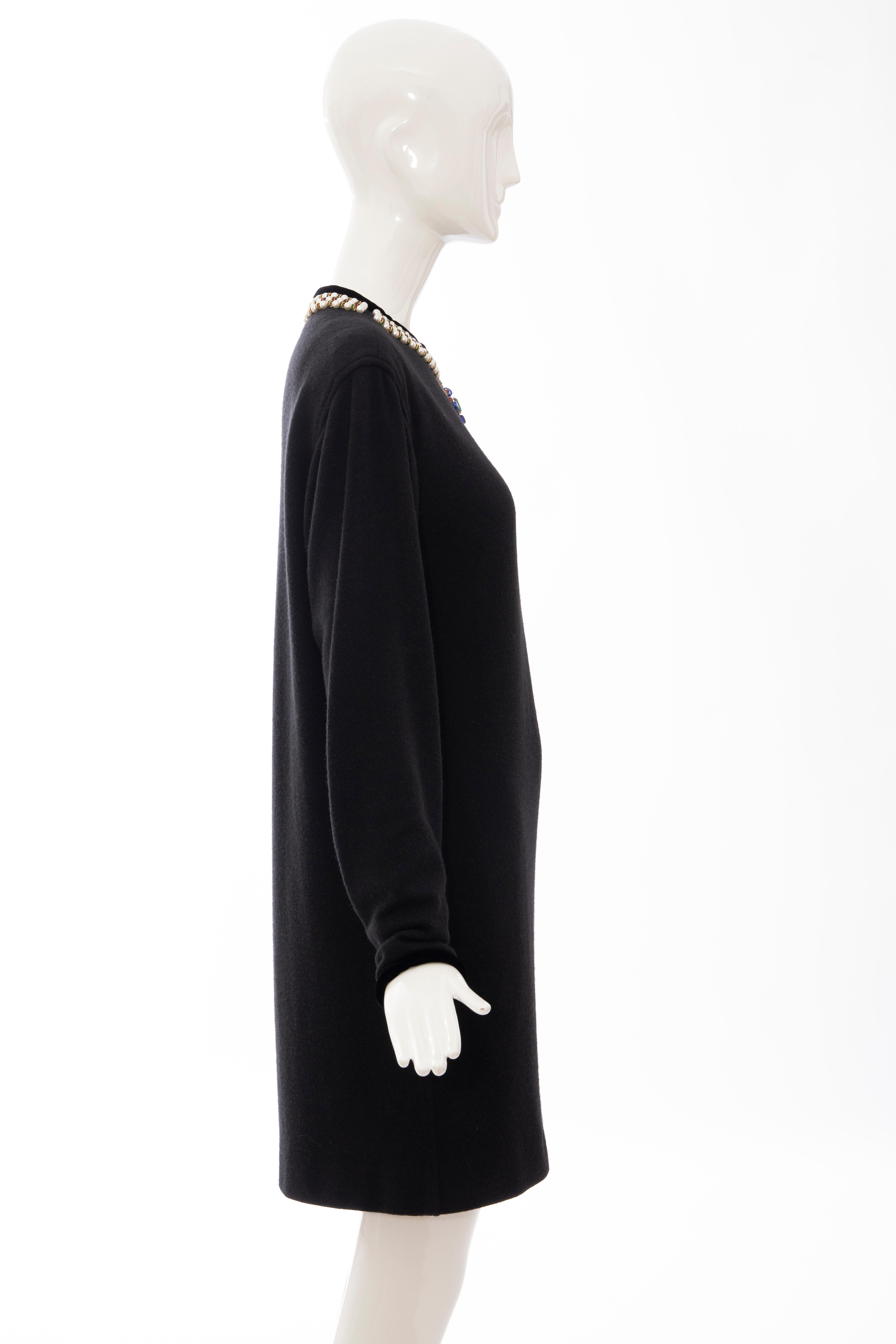 Women's Oscar de la Renta Runway Black Embroidered Neckline Sweater Dress, Fall 1984 For Sale