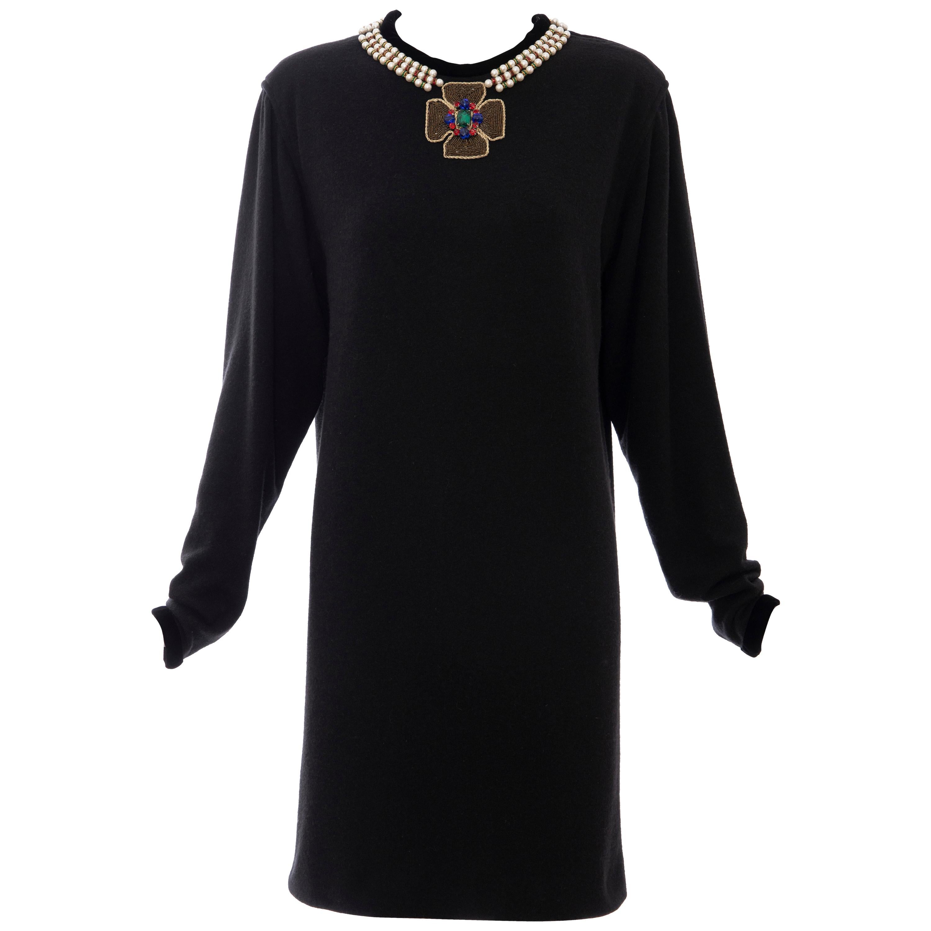 Oscar de la Renta Runway Black Embroidered Neckline Sweater Dress, Fall 1984 For Sale