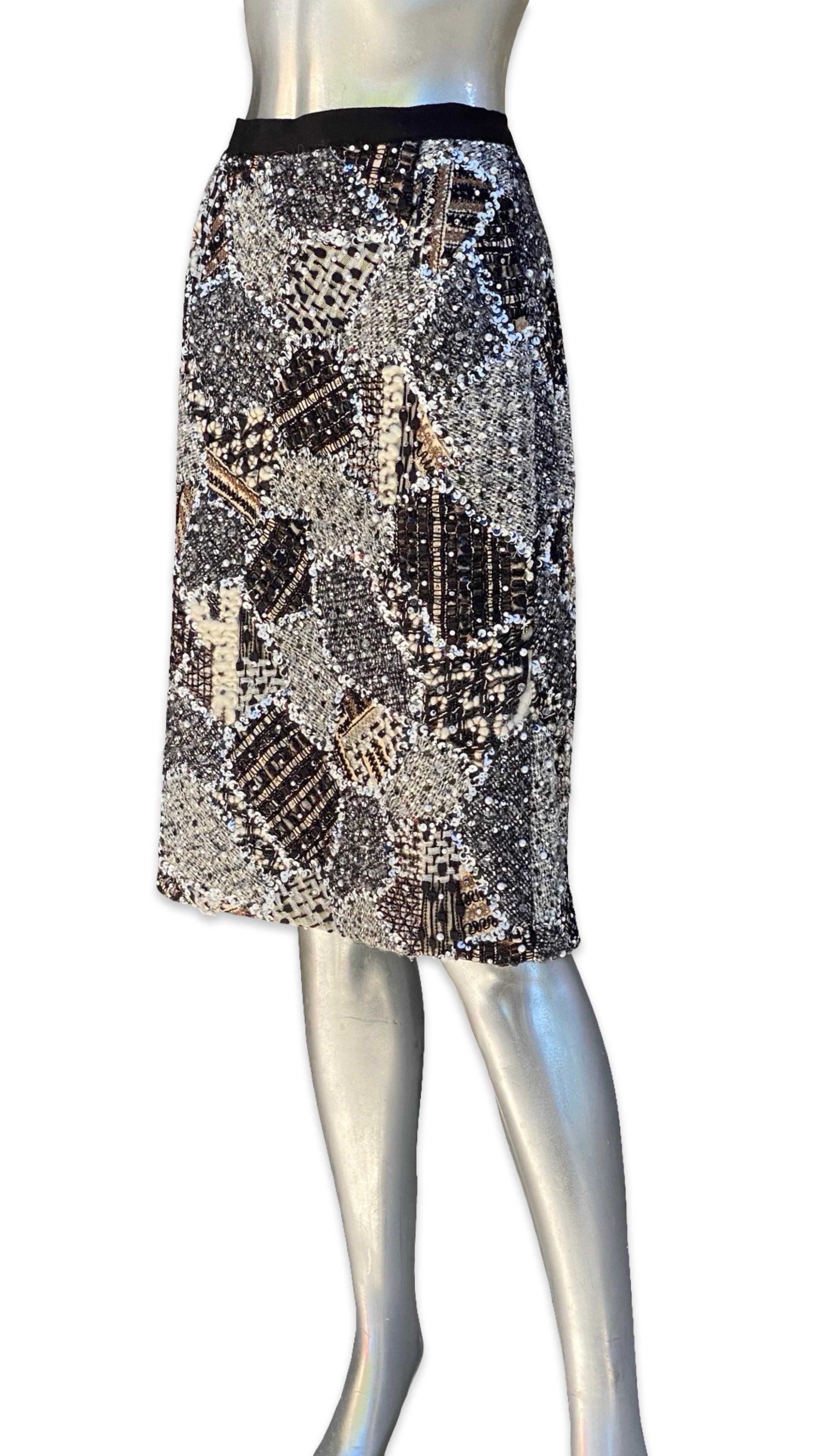 Oscar De La Renta Runway Collection for NM jupe en patchwork de perles Taille 10 Excellent état - En vente à Palm Desert, CA