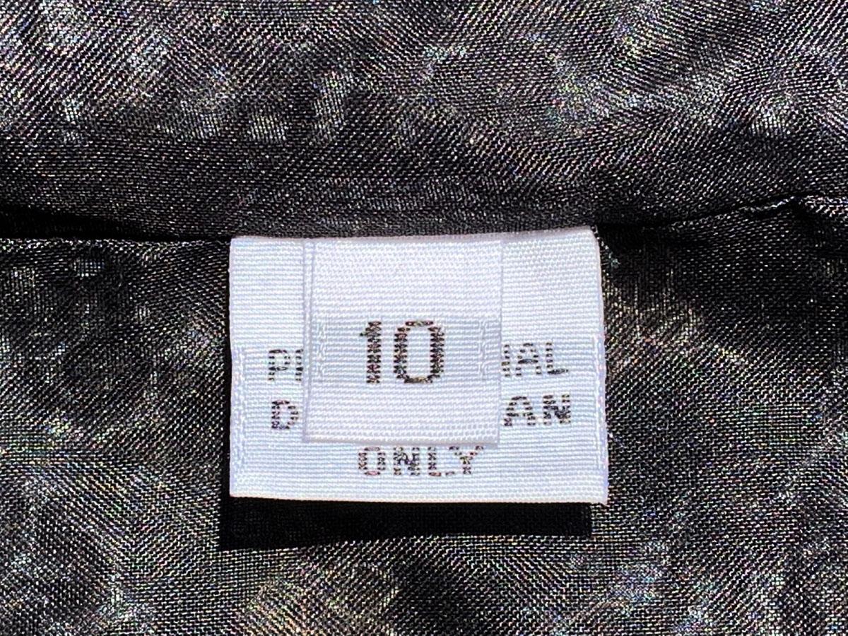 Oscar De La Renta Pasarela F/W 2001 Traje de falda con estampado de leopardo y piel con abalorios 10 en venta 8
