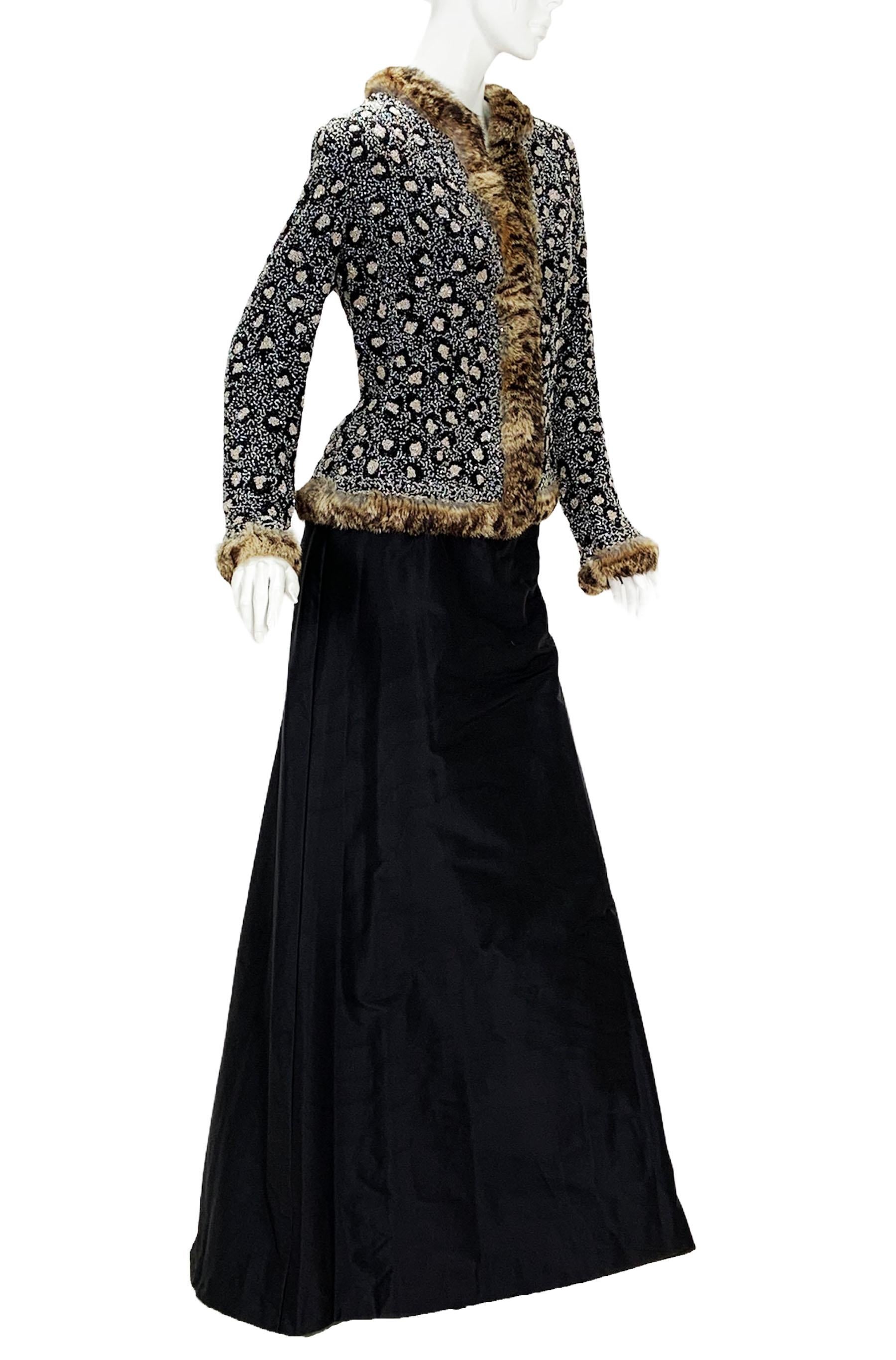 Black Oscar De La Renta Runway F/W 2001 Fully Beaded Fur Leopard Pattern Skirt Suit 10 For Sale