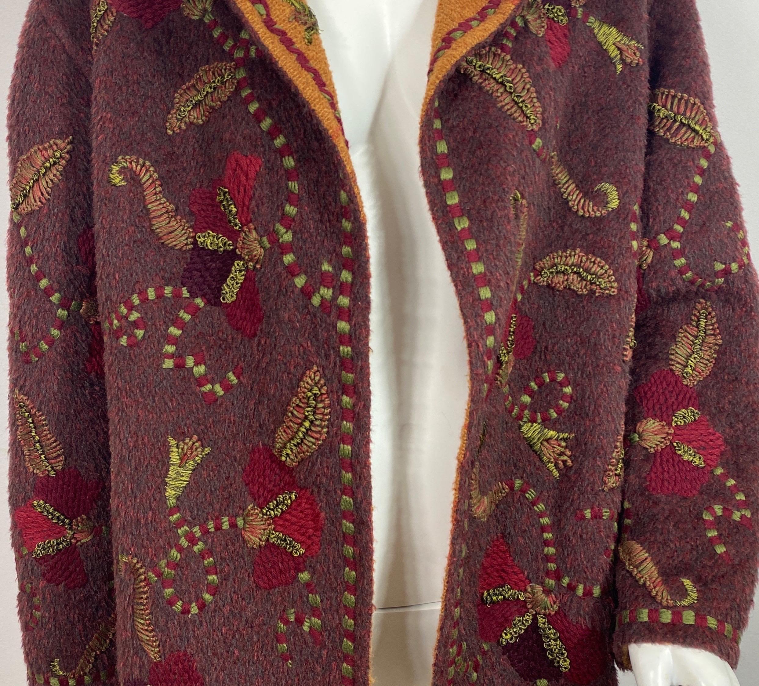 Oscar de La Renta Runway Fall 2000 Jewel tone Wool Embroidered Jacket-Size 6 For Sale 2