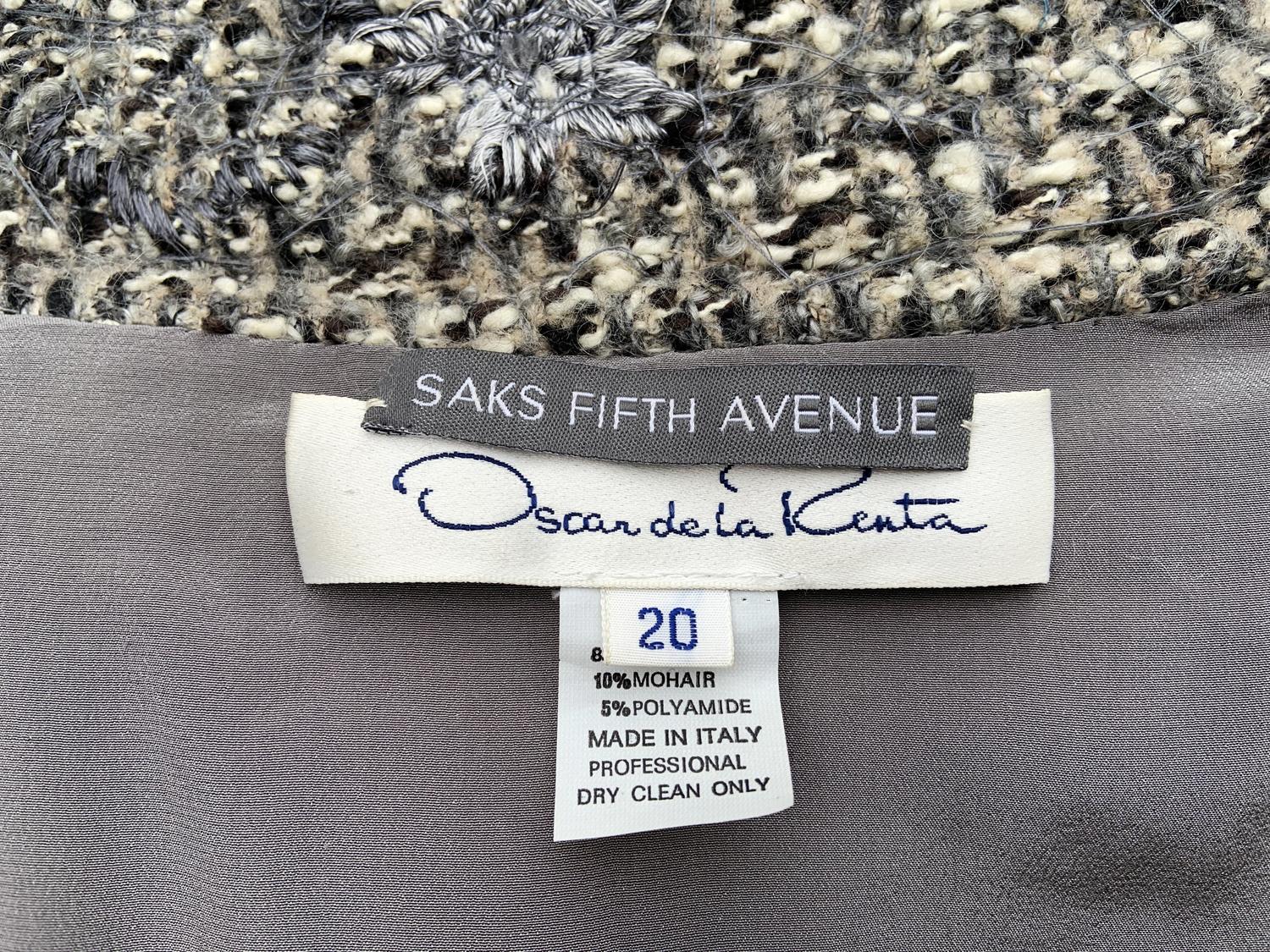 Oscar De La Renta Runway FW 2004 Beaded Embroidered Fur Trim Coat Cardigan XL For Sale 14