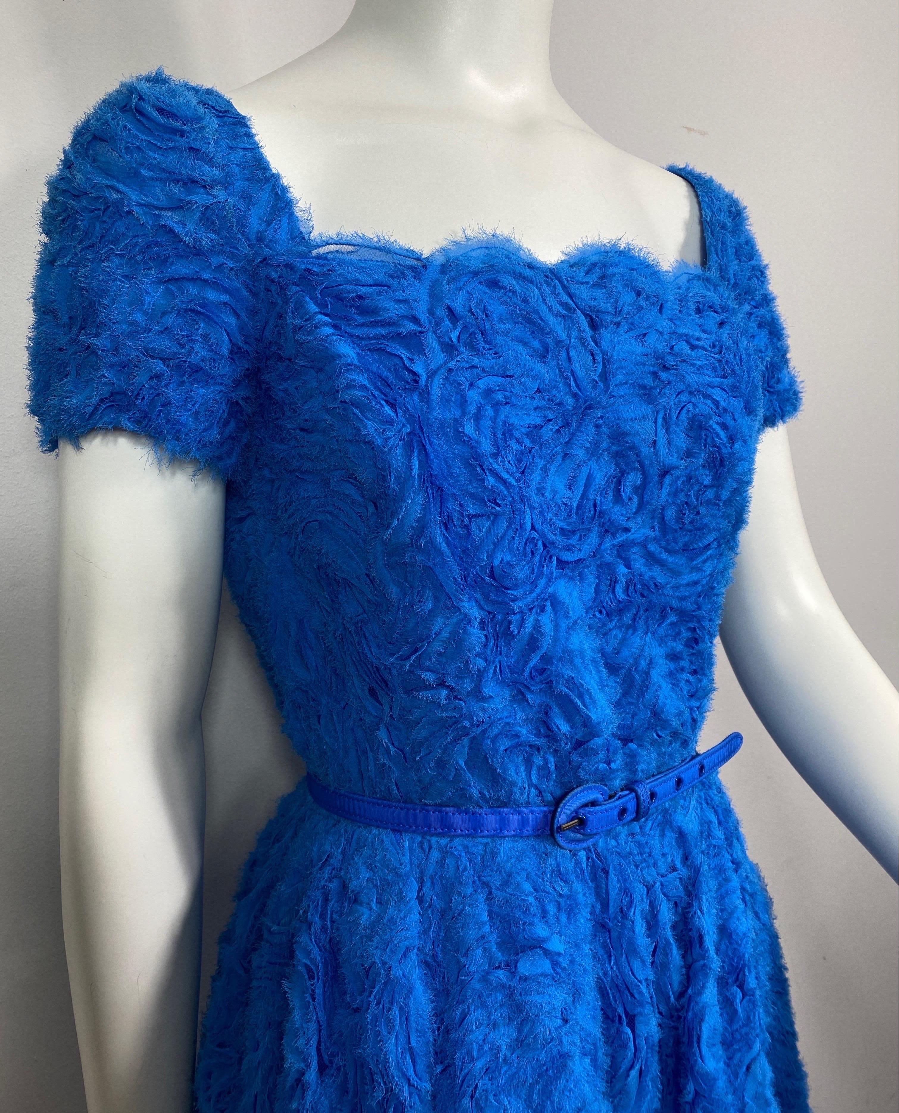 Women's Oscar de La Renta Runway Resort 2013 Royal Blue Chiffon Rosette Dress-Size 4 For Sale