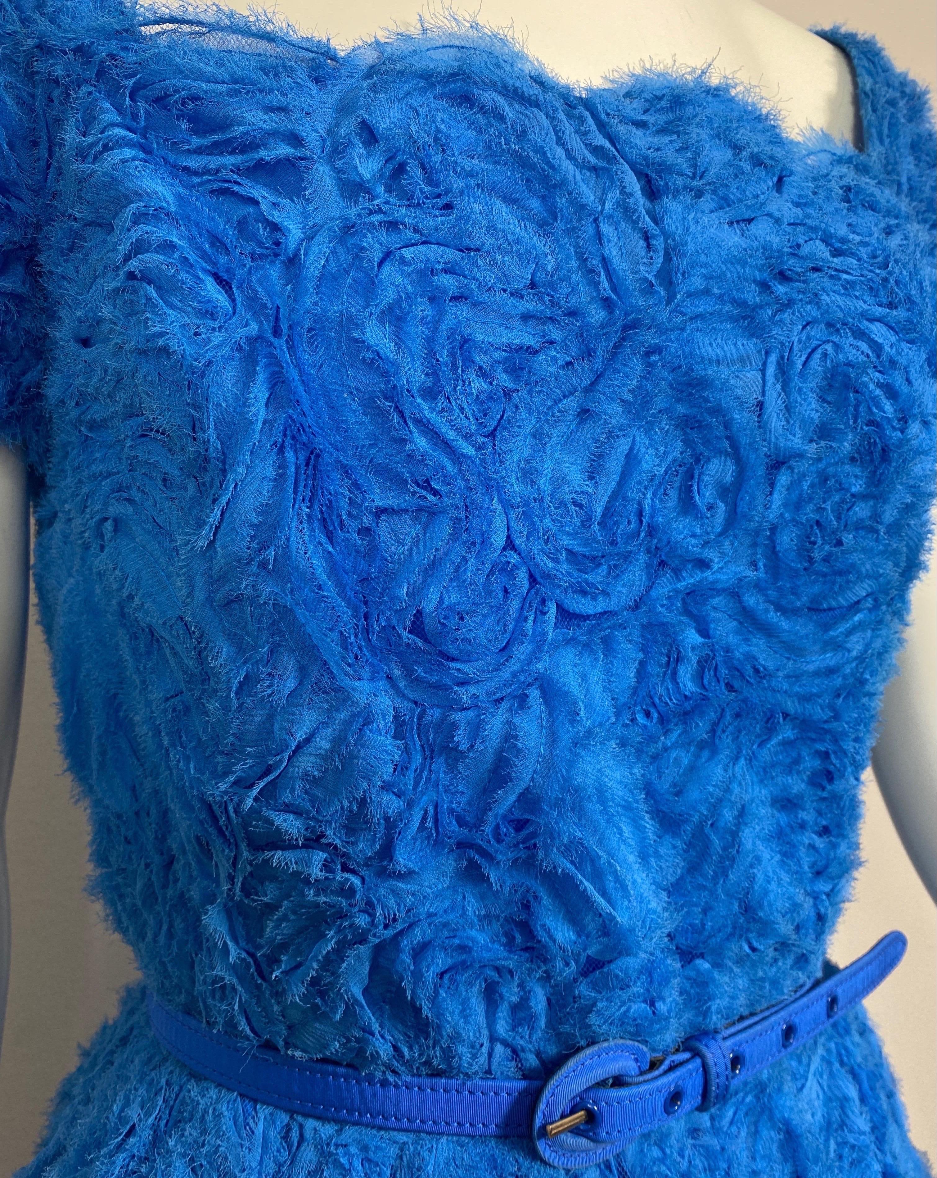 Oscar de La Renta Runway Resort 2013 Royal Blue Chiffon Rosette Dress-Size 4 For Sale 1