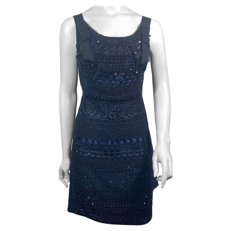 Oscar de La Renta Runway Resort 2016 Navy and Black Heavily Beaded Dress-Size  4 For Sale at 1stDibs