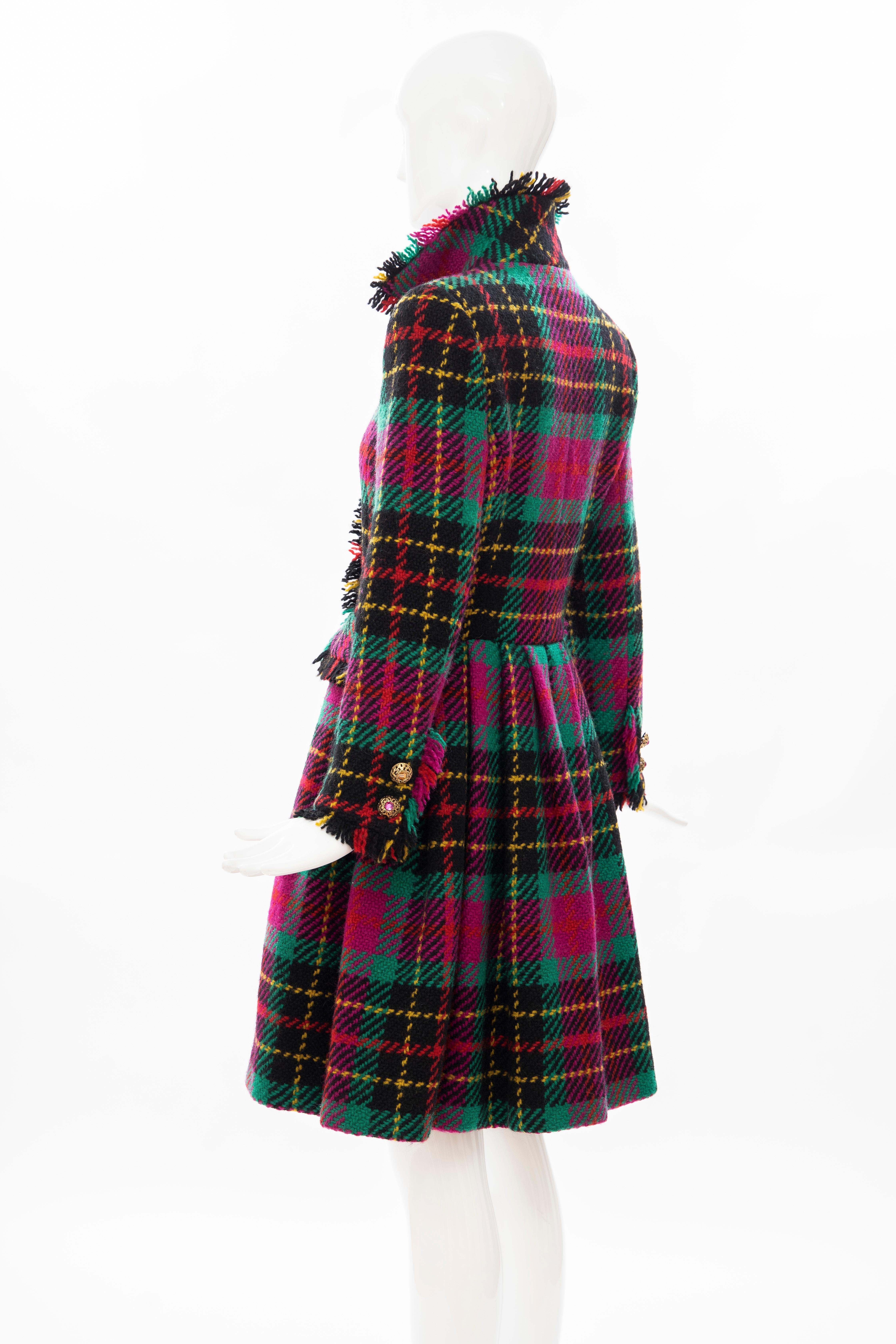 Oscar de La Renta Runway Tartan Plaid Crystal Button Front Coat, Fall 1991 For Sale 2