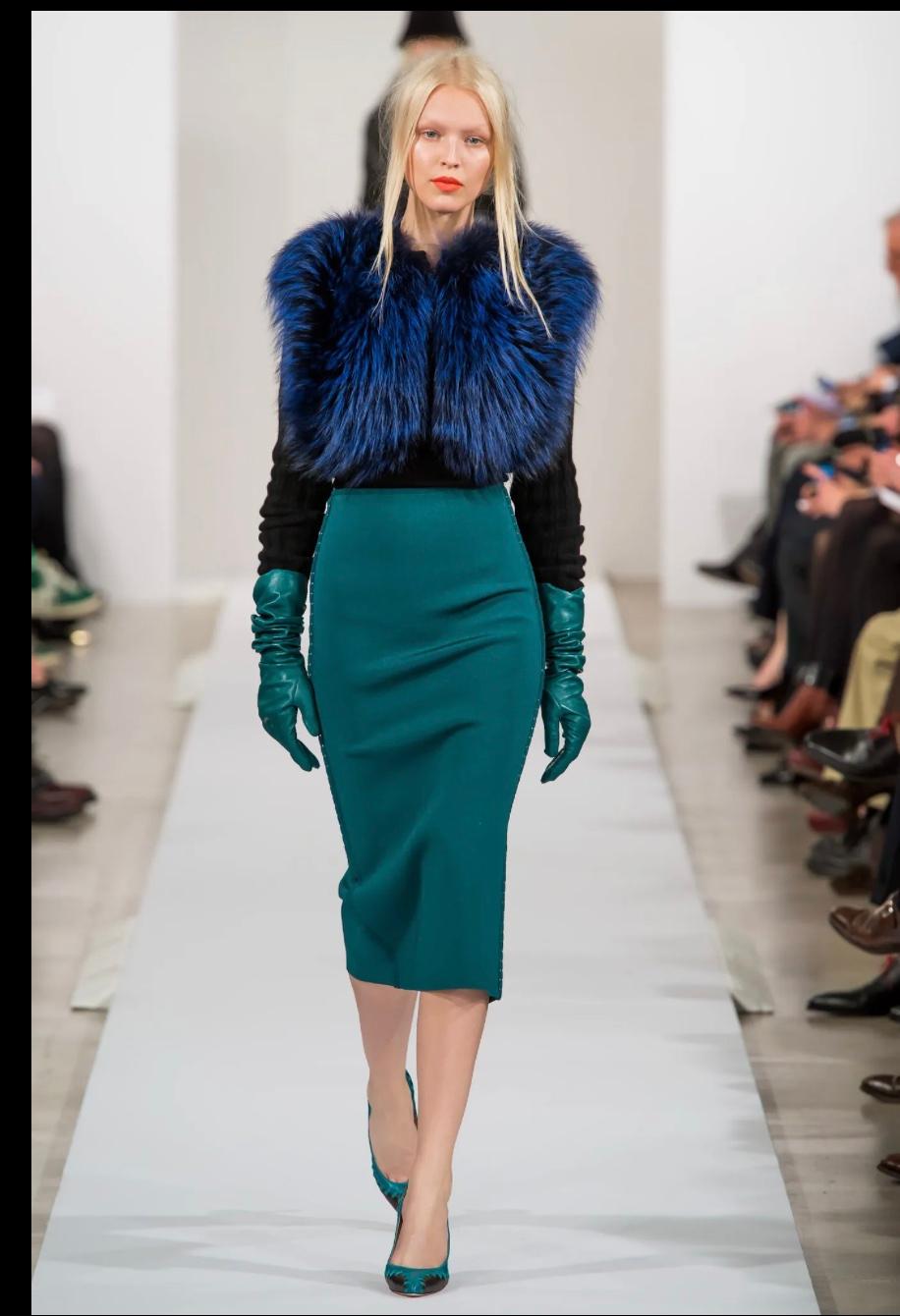 Oscar de la Renta Runway Teal Blue Green Bodycon Knit Midi Skirt, 2013  In Excellent Condition For Sale In San Francisco, CA