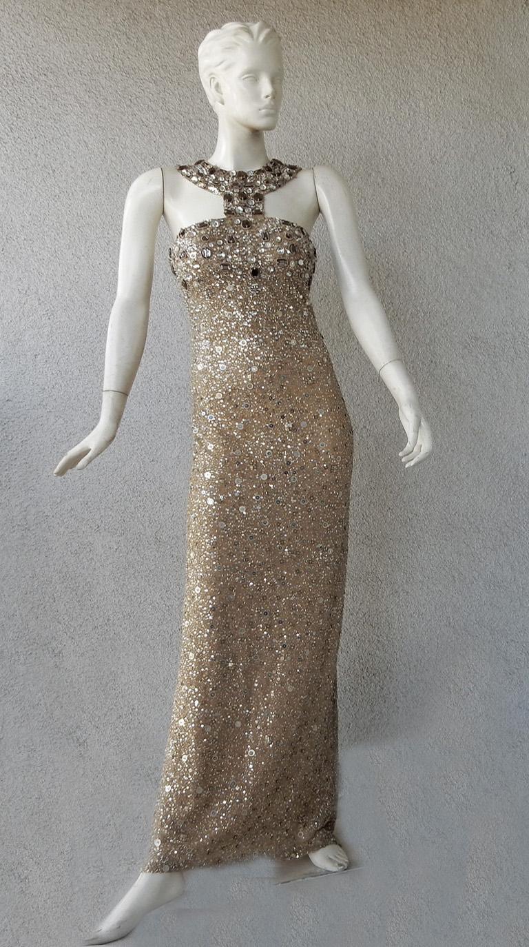 Oscar de la Renta Runway Vintage Jeweled Red Carpet Dress Gown In Excellent Condition For Sale In Los Angeles, CA