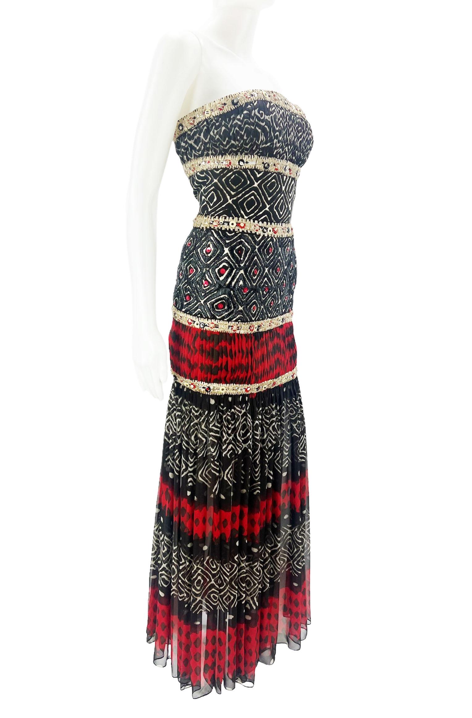 Oscar de la Renta S/S 2008 Runway Silk Embellished Long Dress US size 2 In Excellent Condition For Sale In Montgomery, TX
