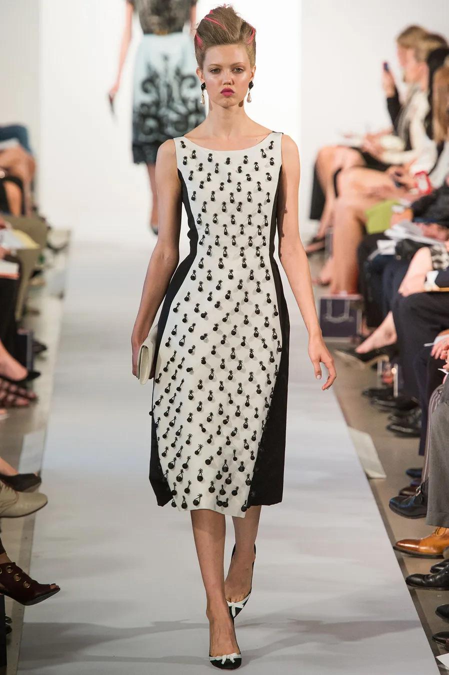 Oscar de la Renta S/S 2013 LK35 Black & White Silk Twill Beaded Cocktail Dress 2 For Sale 9