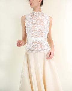 Oscar de la Renta S/S 2016 white lace mock neck sleeveless bridal wedding blouse