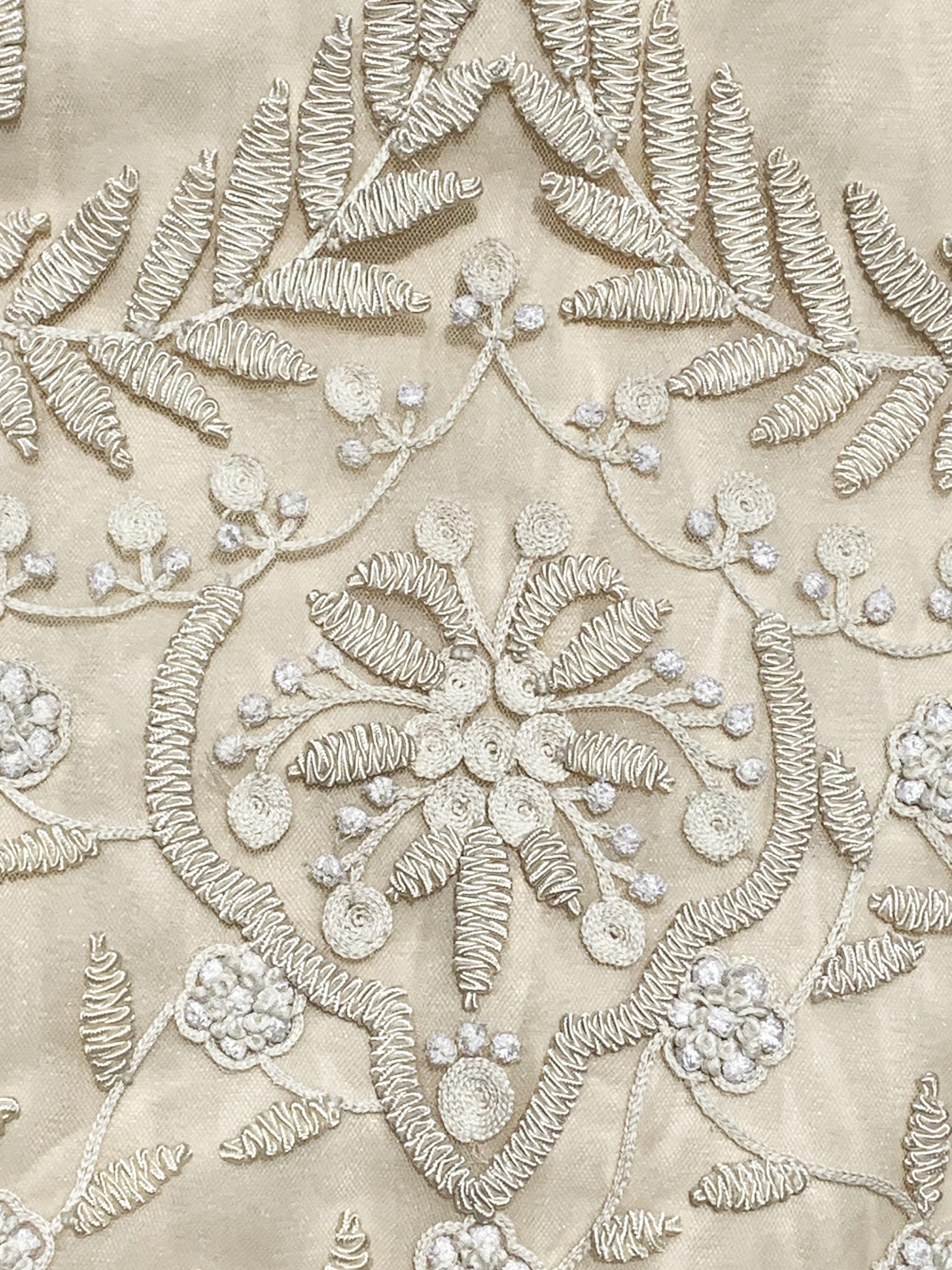 Oscar De La Renta - P/E 2021 - Abito da sposa ricamato in pizzo, avorio, S.I.M. in vendita 6