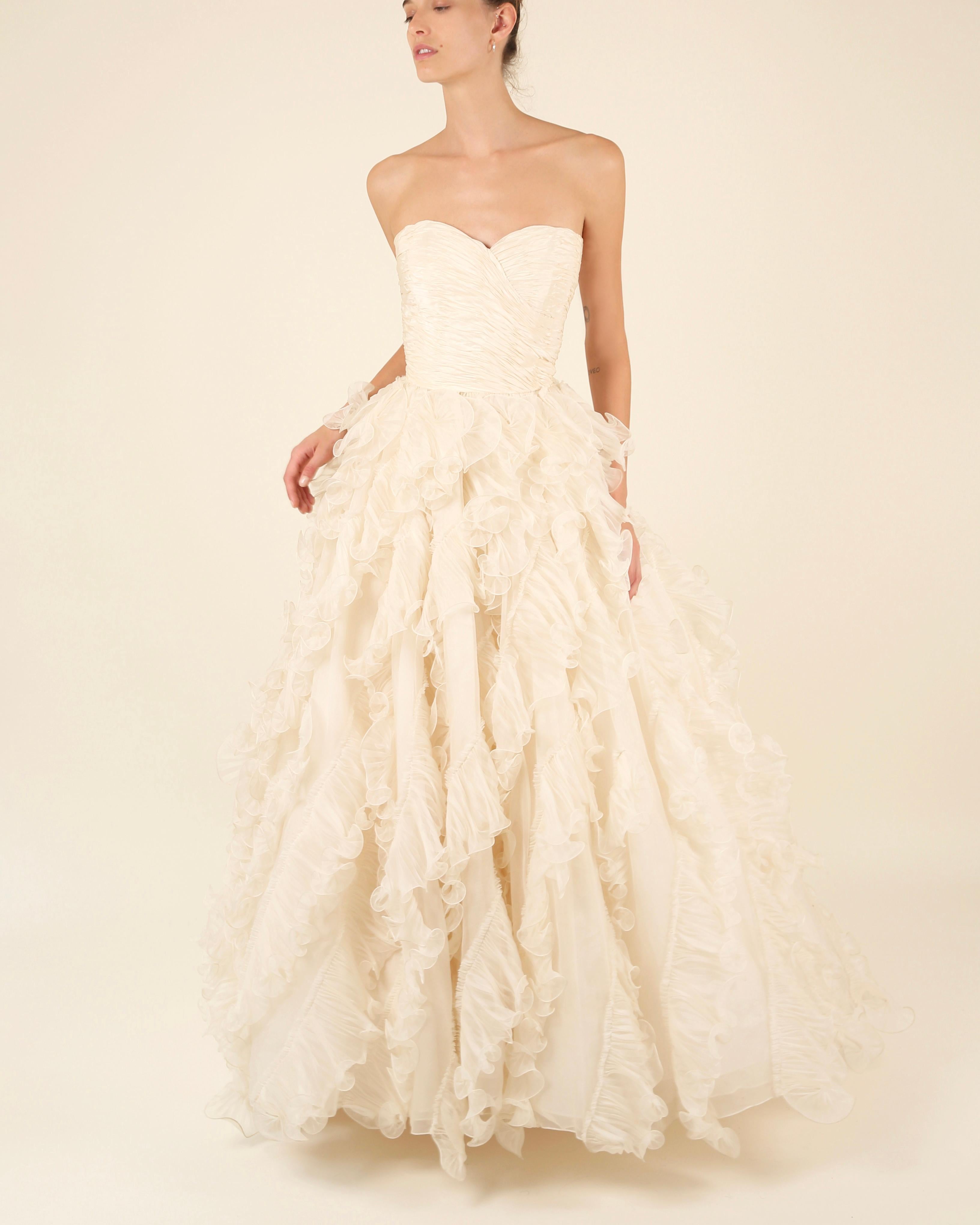 how much are oscar de la renta wedding dresses