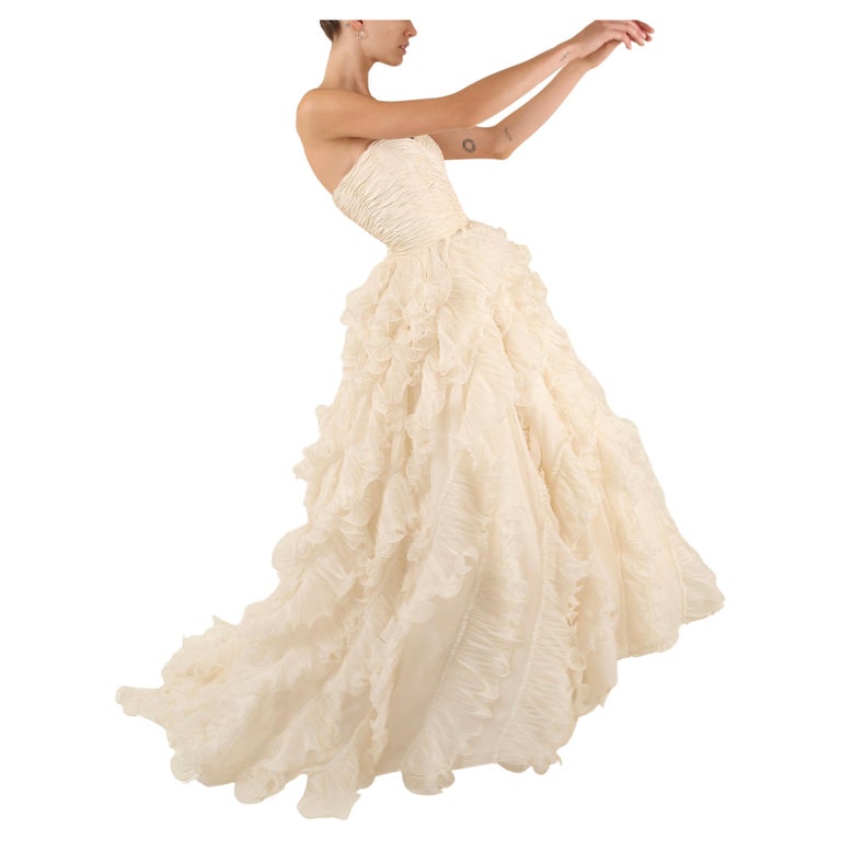 Oscar de la Renta S/S08 bridal ivory strapless vintage ruffle wedding dress  gown For Sale at 1stDibs