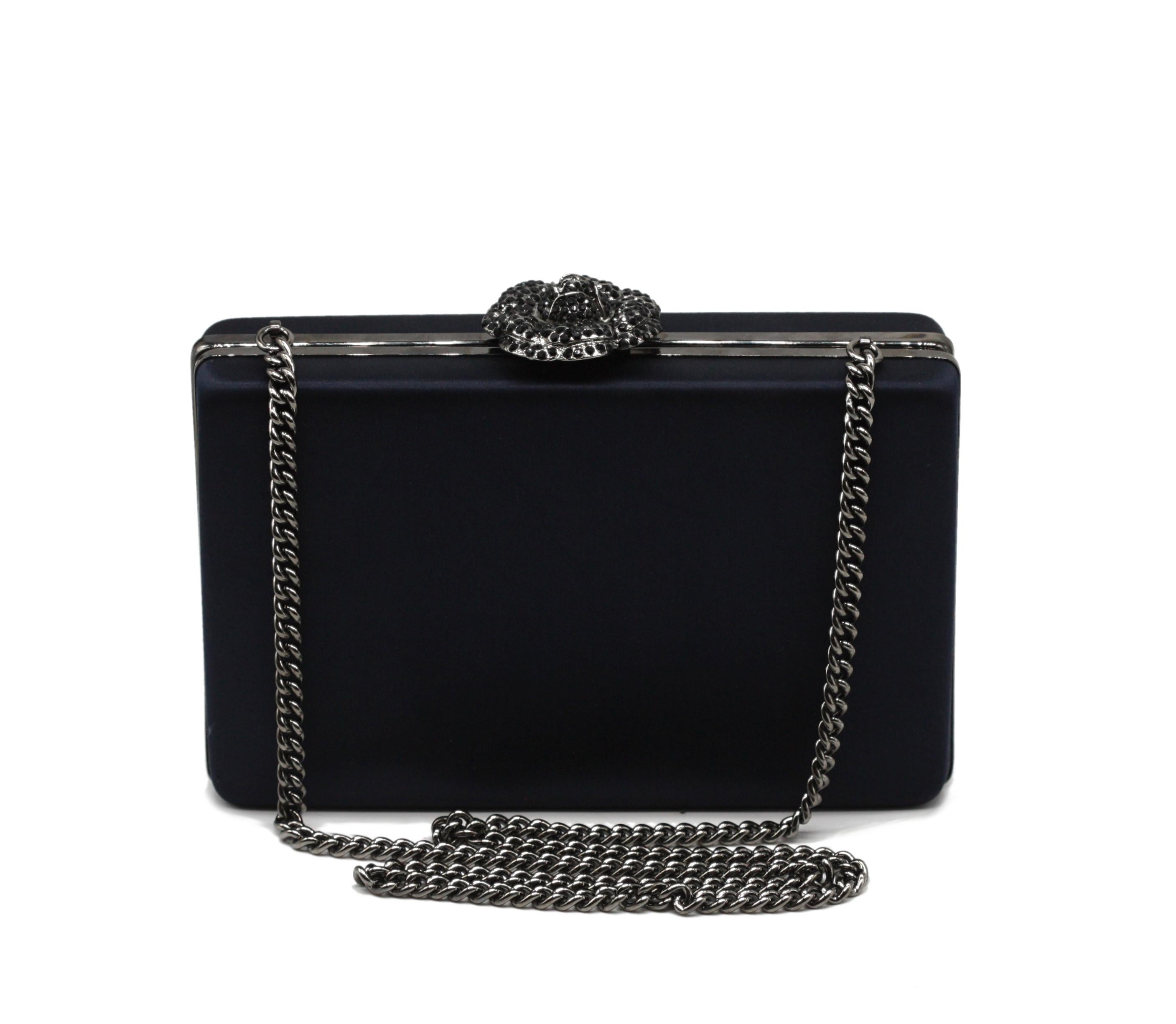 Oscar de la Renta Satin Covered Evening Bag en Bueno estado para la venta en West Palm Beach, FL