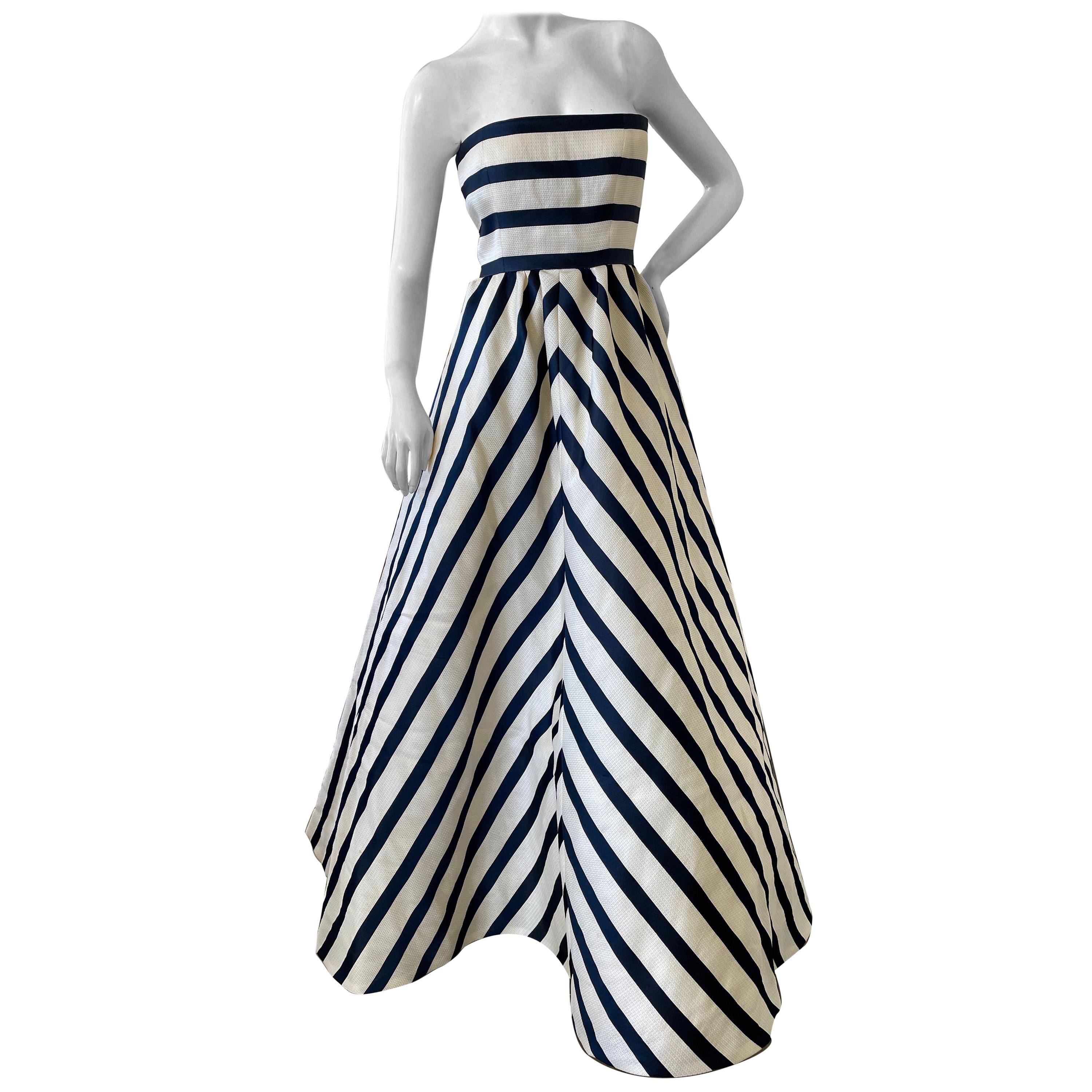 Oscar de la Renta Sensational Strapless Striped Ball Gown For Sale at ...