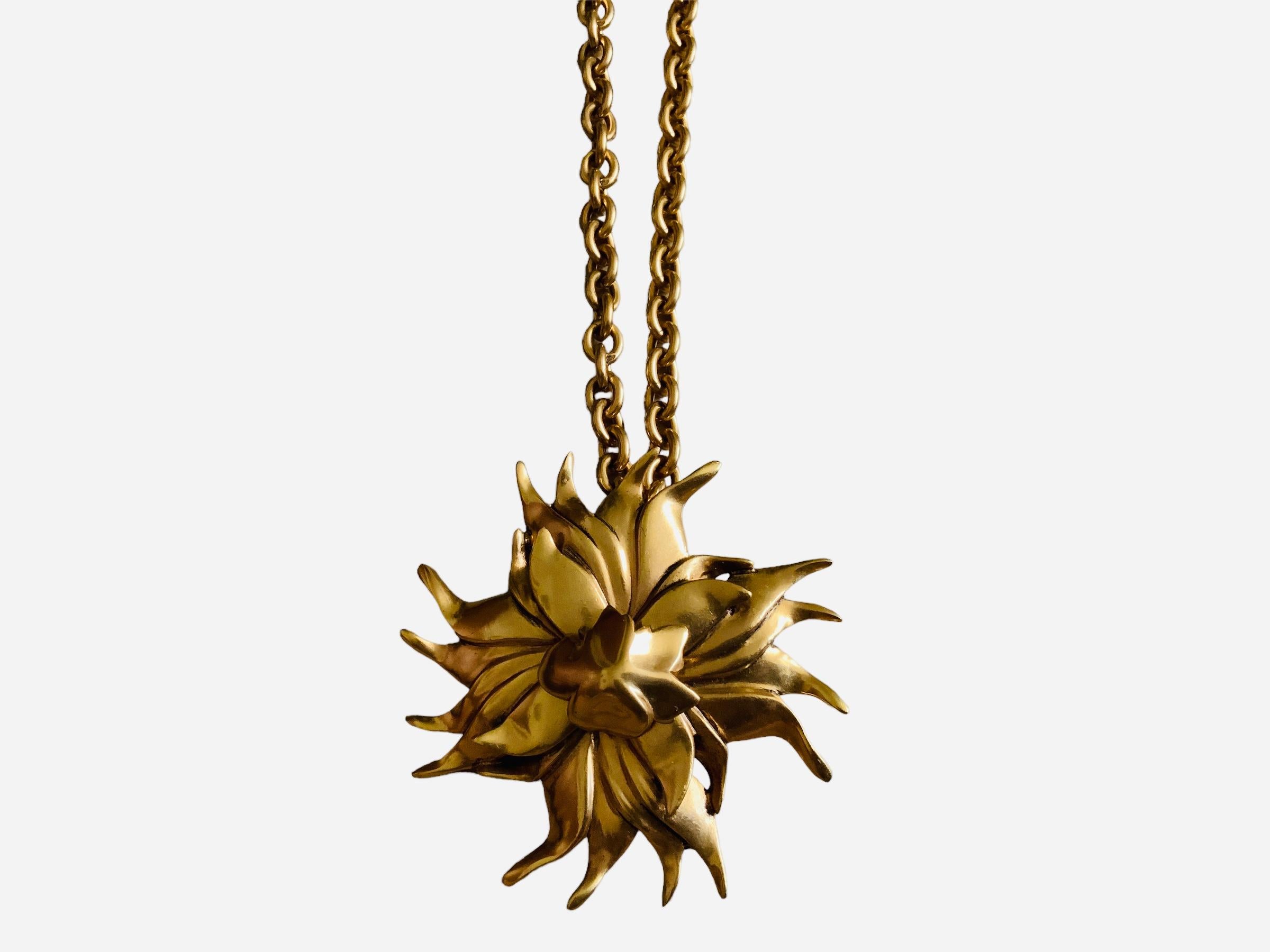 Oscar De La Renta Set of Gold Plated Leaves Bracelet and Necklace For Sale 4