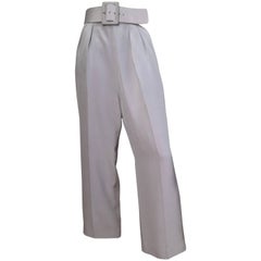 Oscar de la Renta Silver Grey Silk Pleated Pants with Pockets 
Belt Size 6.
