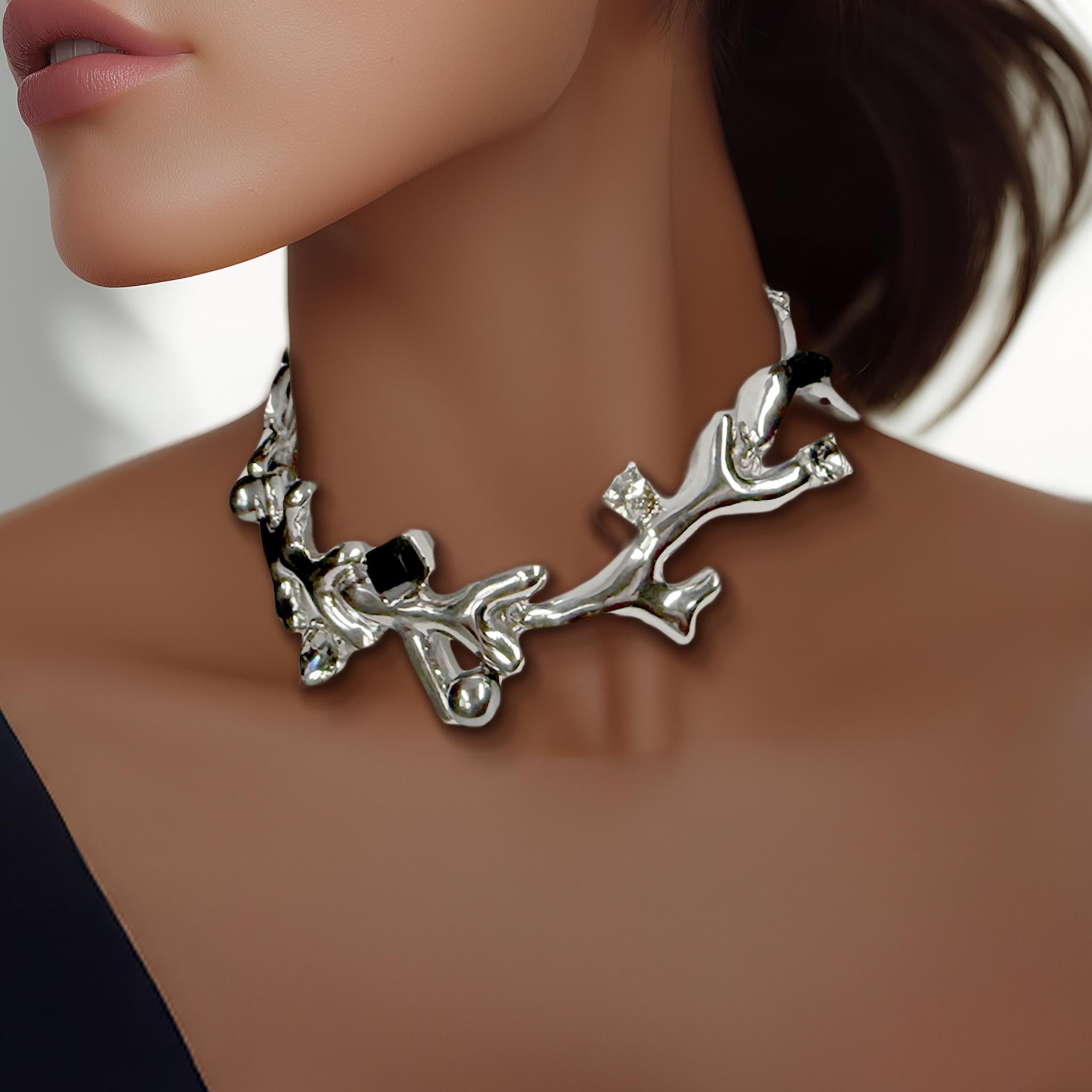 Oscar De La Renta - Girocollo con ramo di corallo placcato in argento e cristalli Swarovski in vendita 1