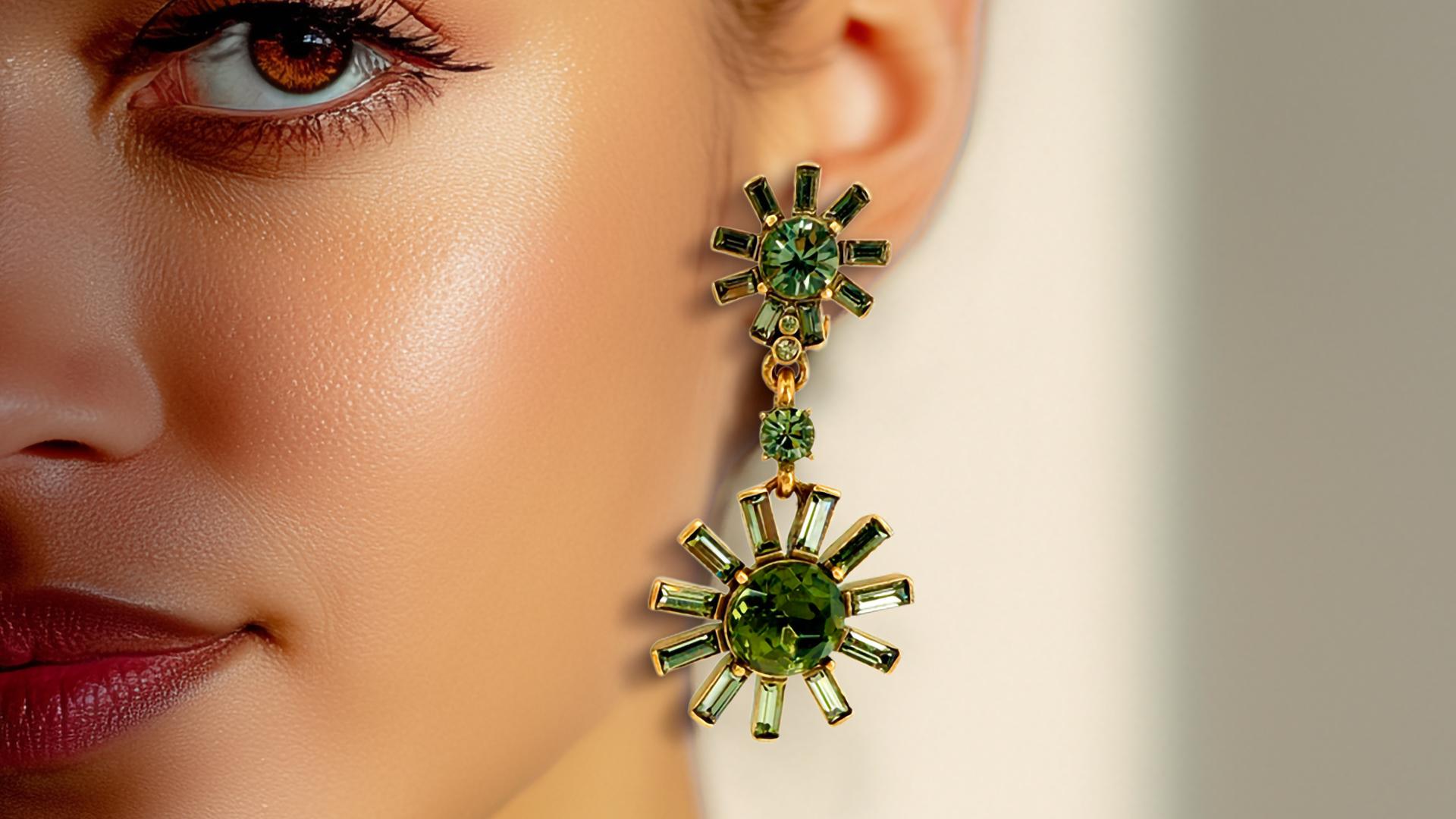Oscar de la Renta Silver-Plated Olivine Green Baguette Pinwheel Clip Drop Earrin 2