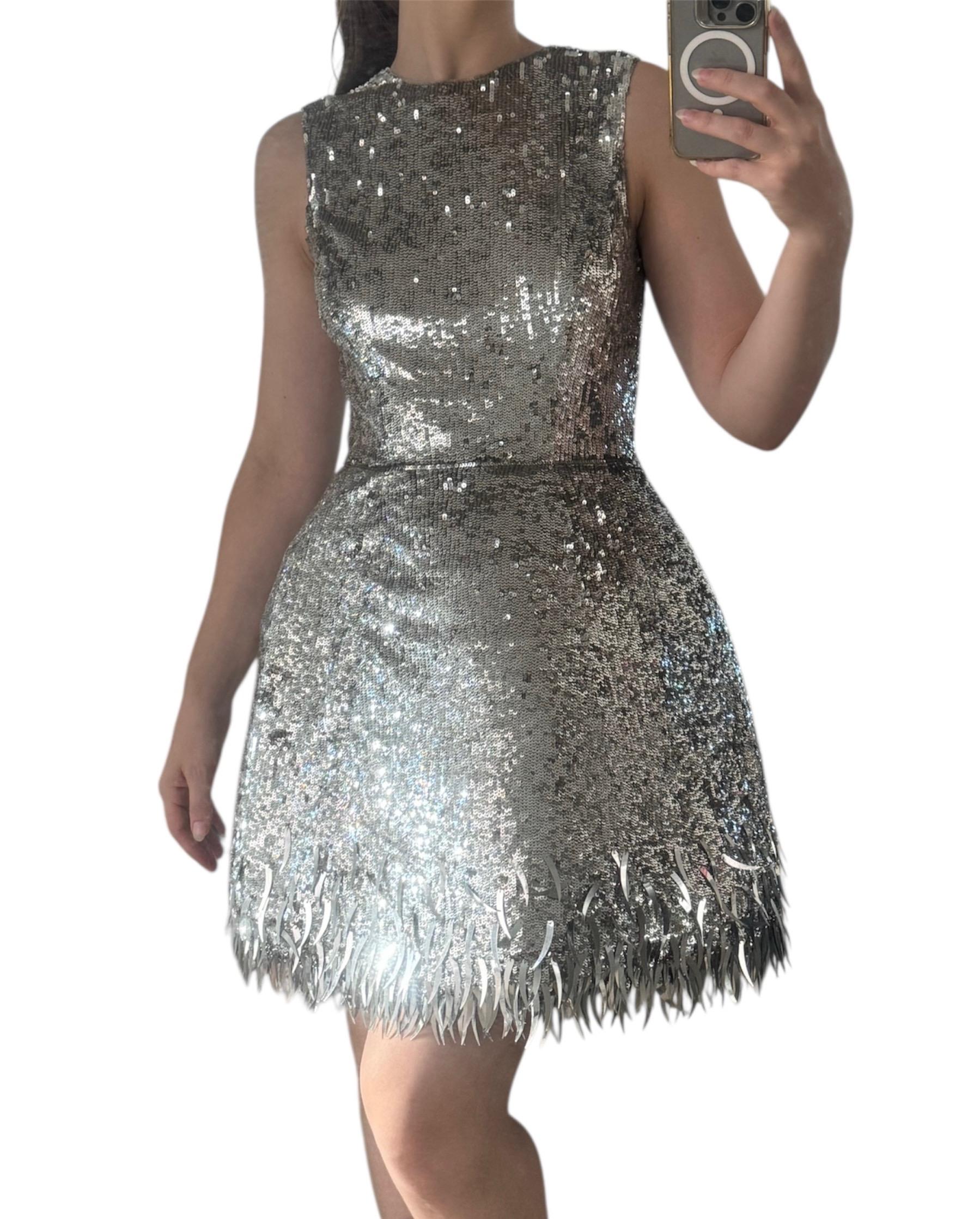 Oscar De La Renta Silver - Mini robe à franges pailletées en vente 8