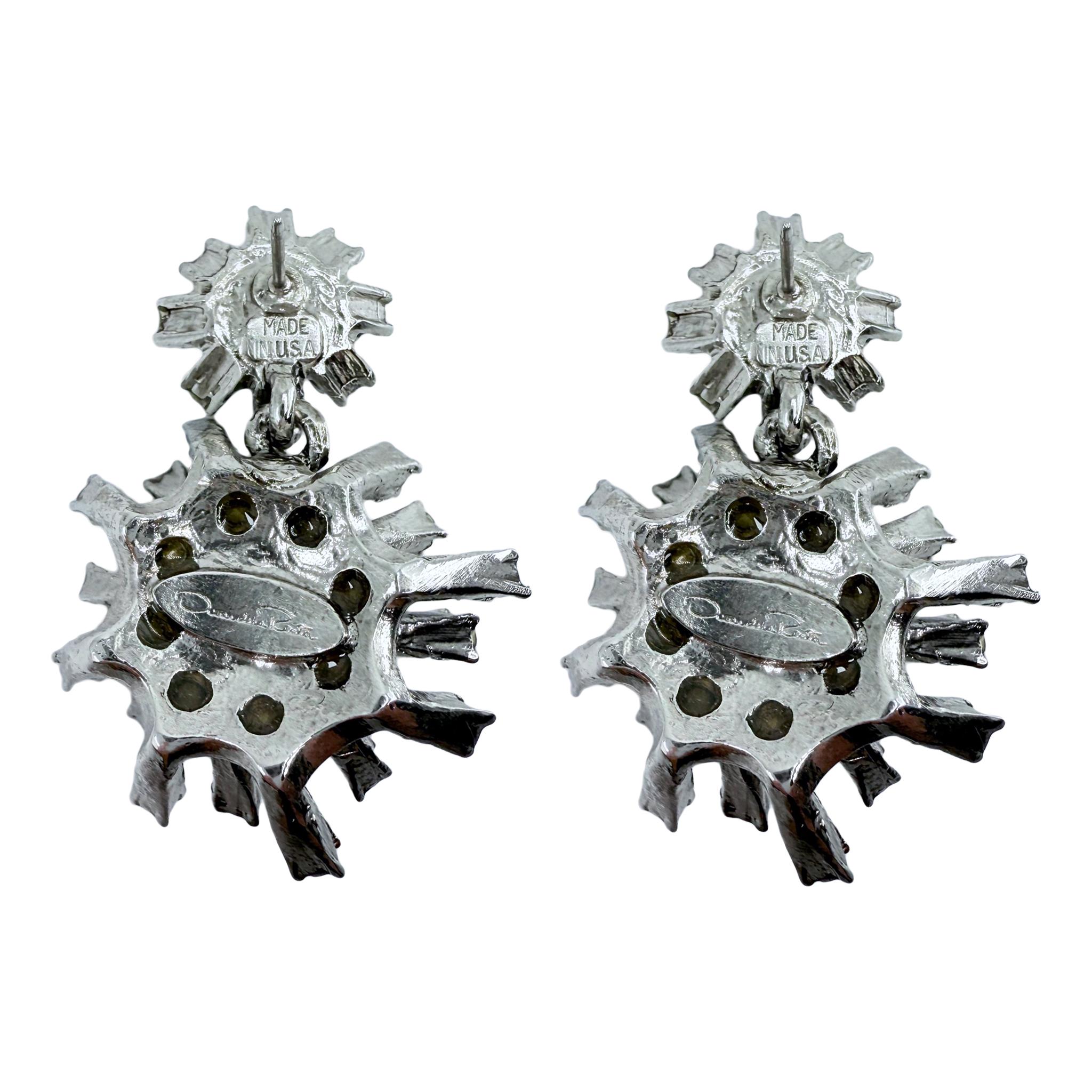 Oscar de la Renta Silvertone Starburst Drop Earrings with Swarovski Crystals For Sale 4
