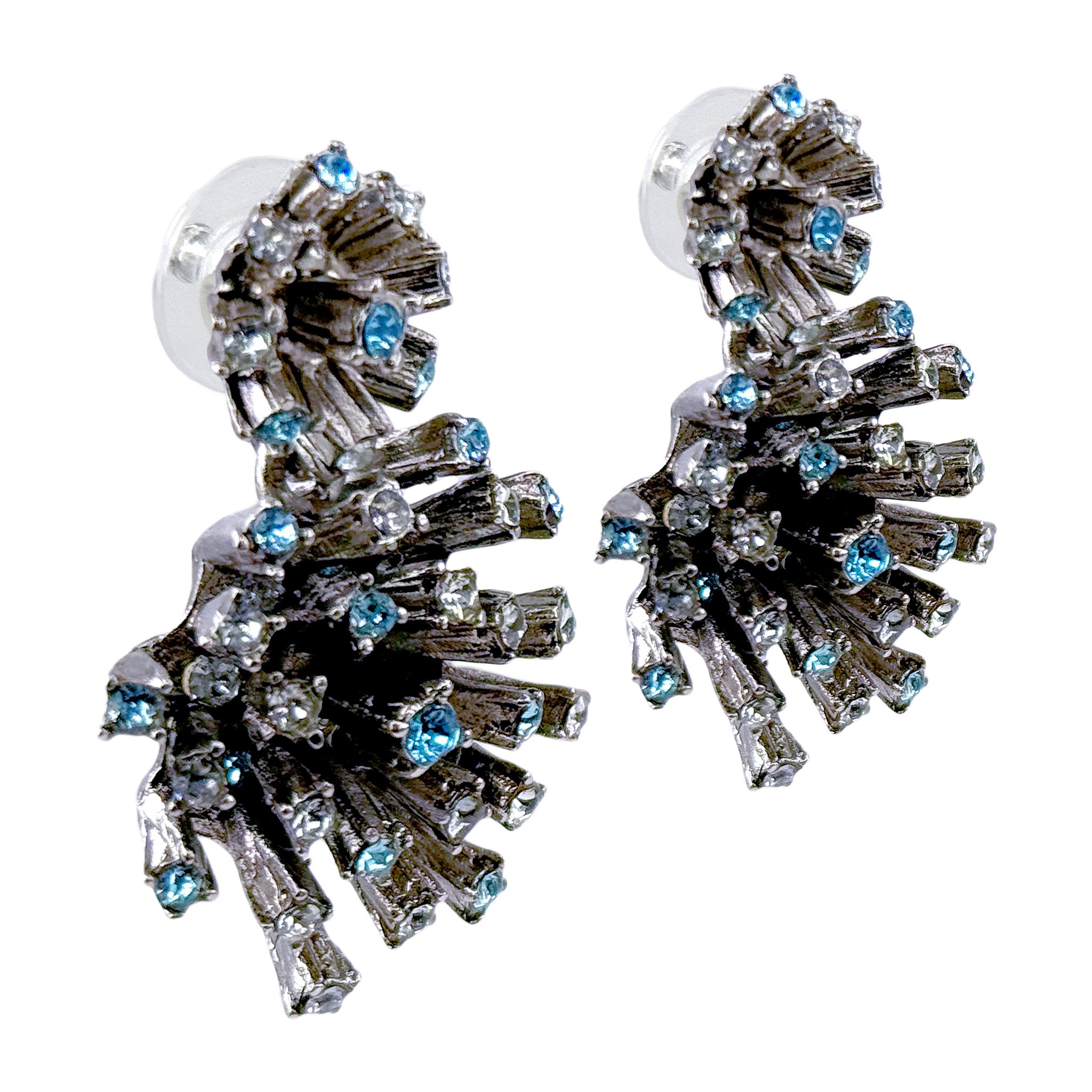 Brilliant Cut Oscar de la Renta Silvertone Starburst Drop Earrings with Swarovski Crystals For Sale