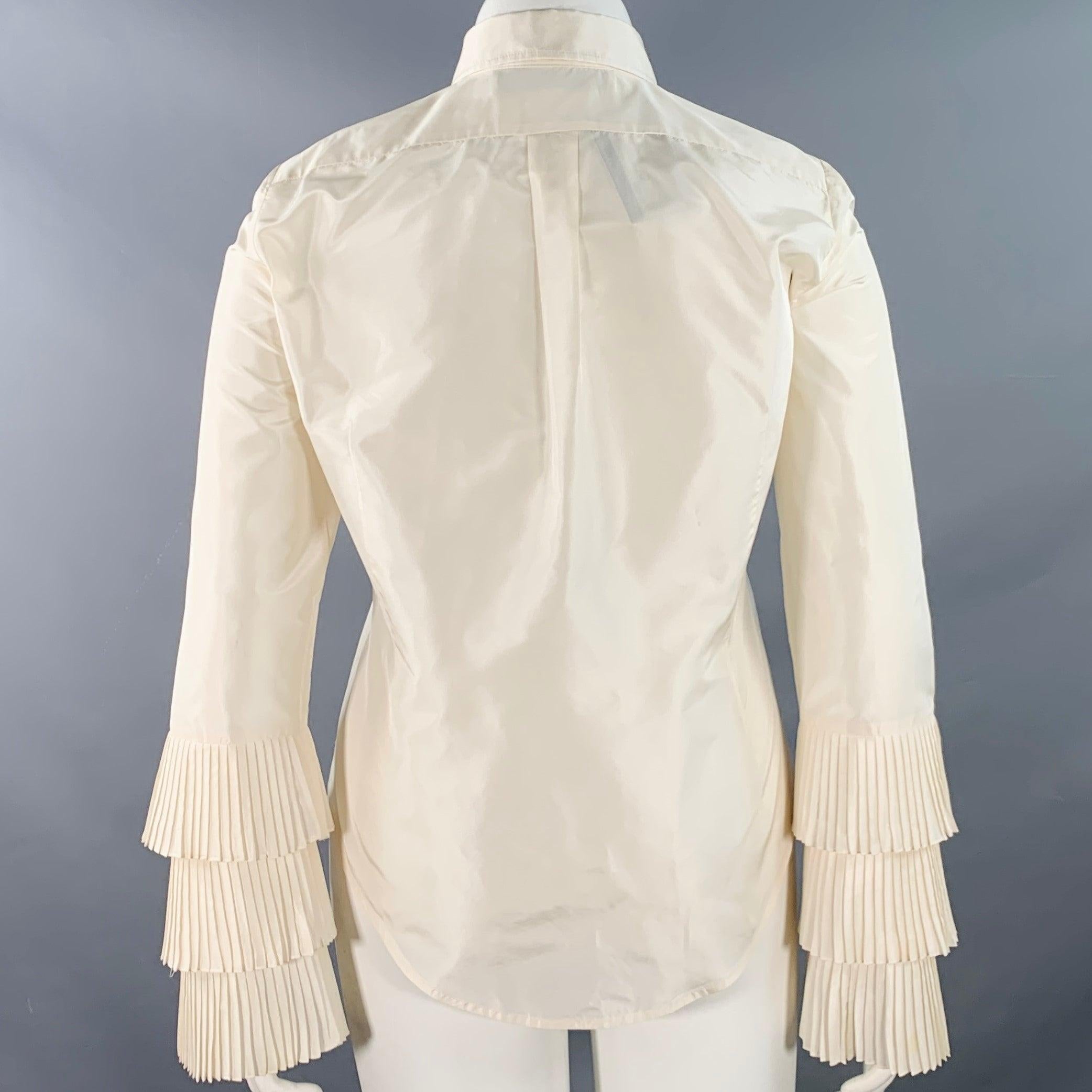 Oscar De La Renta Taille 10 Chemisier plissé à manches longues en taffetas crème Excellent état - En vente à San Francisco, CA