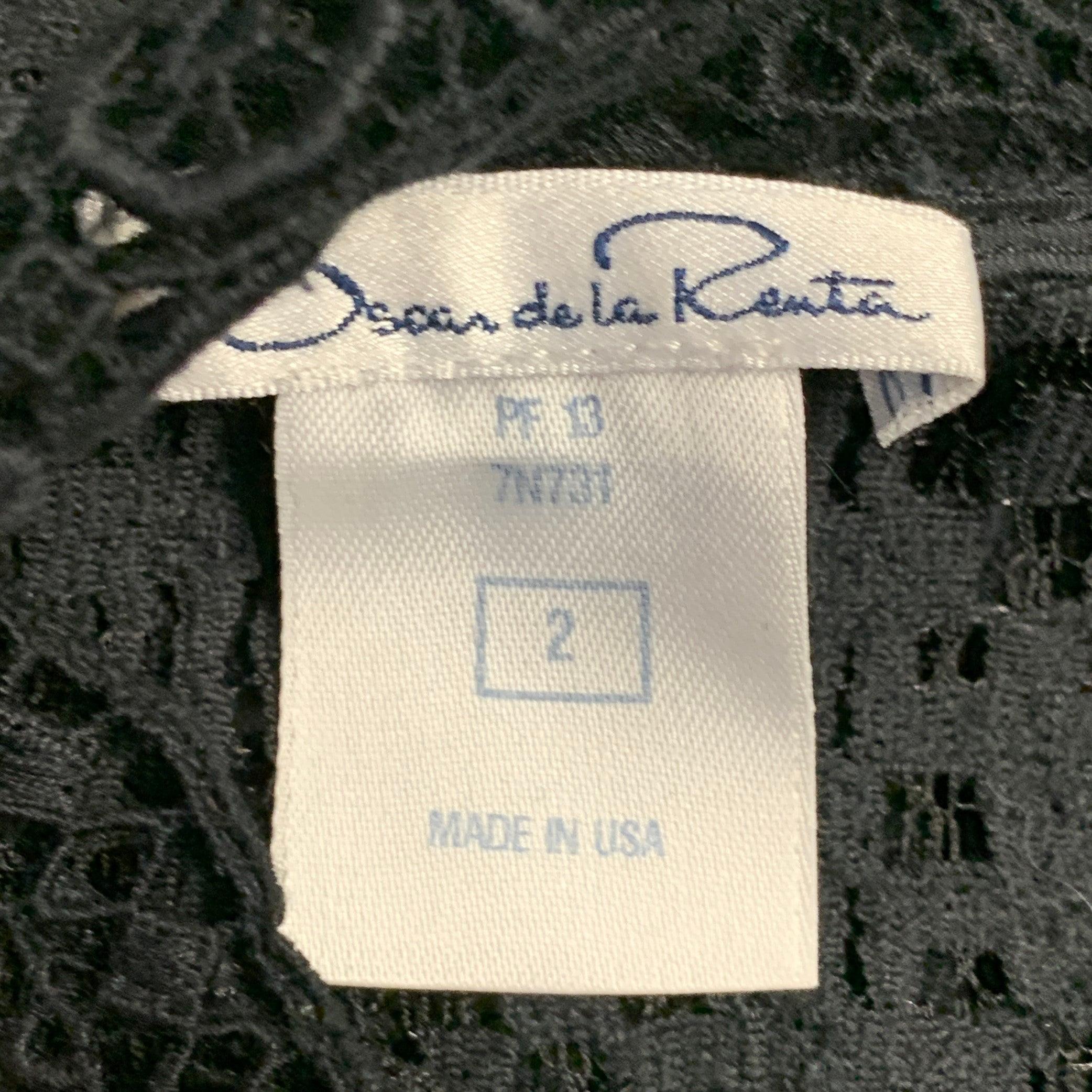 OSCAR DE LA RENTA Größe 2 Schwarz Baumwolle Spitze Mock Neck Glockenärmeln Bluse im Angebot 2