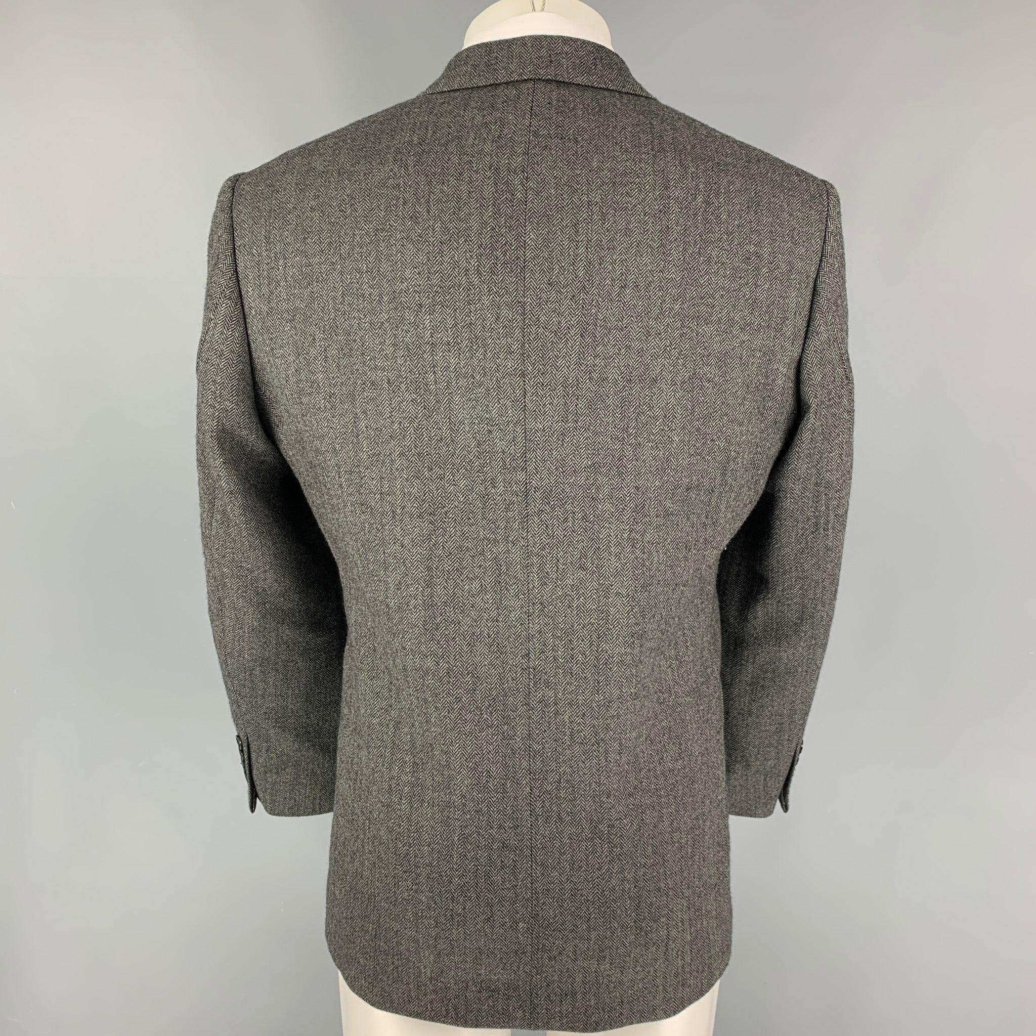Men's OSCAR DE LA RENTA Size 38 Grey Black Herringbone Wool Sport Coat For Sale
