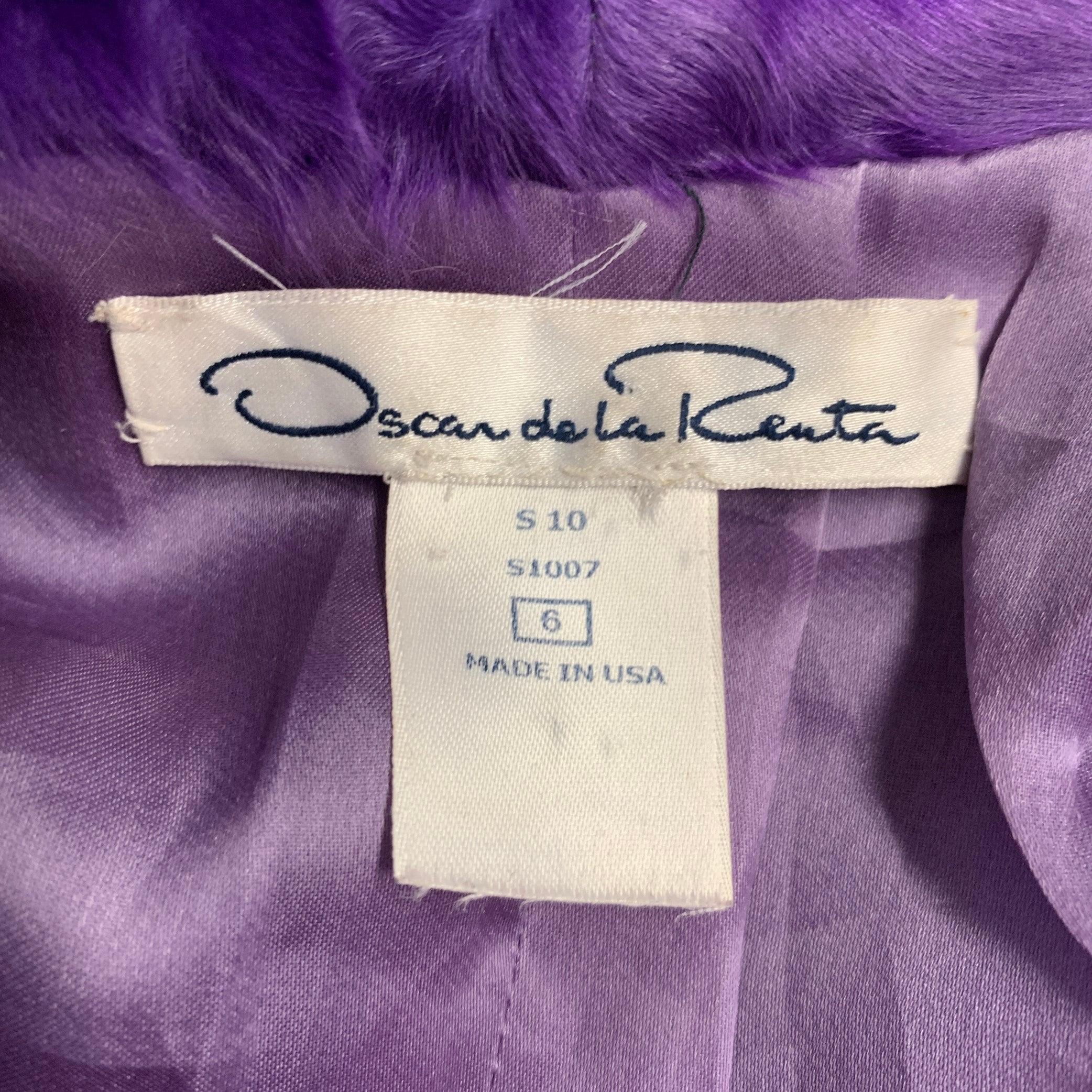 OSCAR DE LA RENTA Size 6 Purple Ostrich Leather Lamb Fur Eye Hook Vest For Sale 2