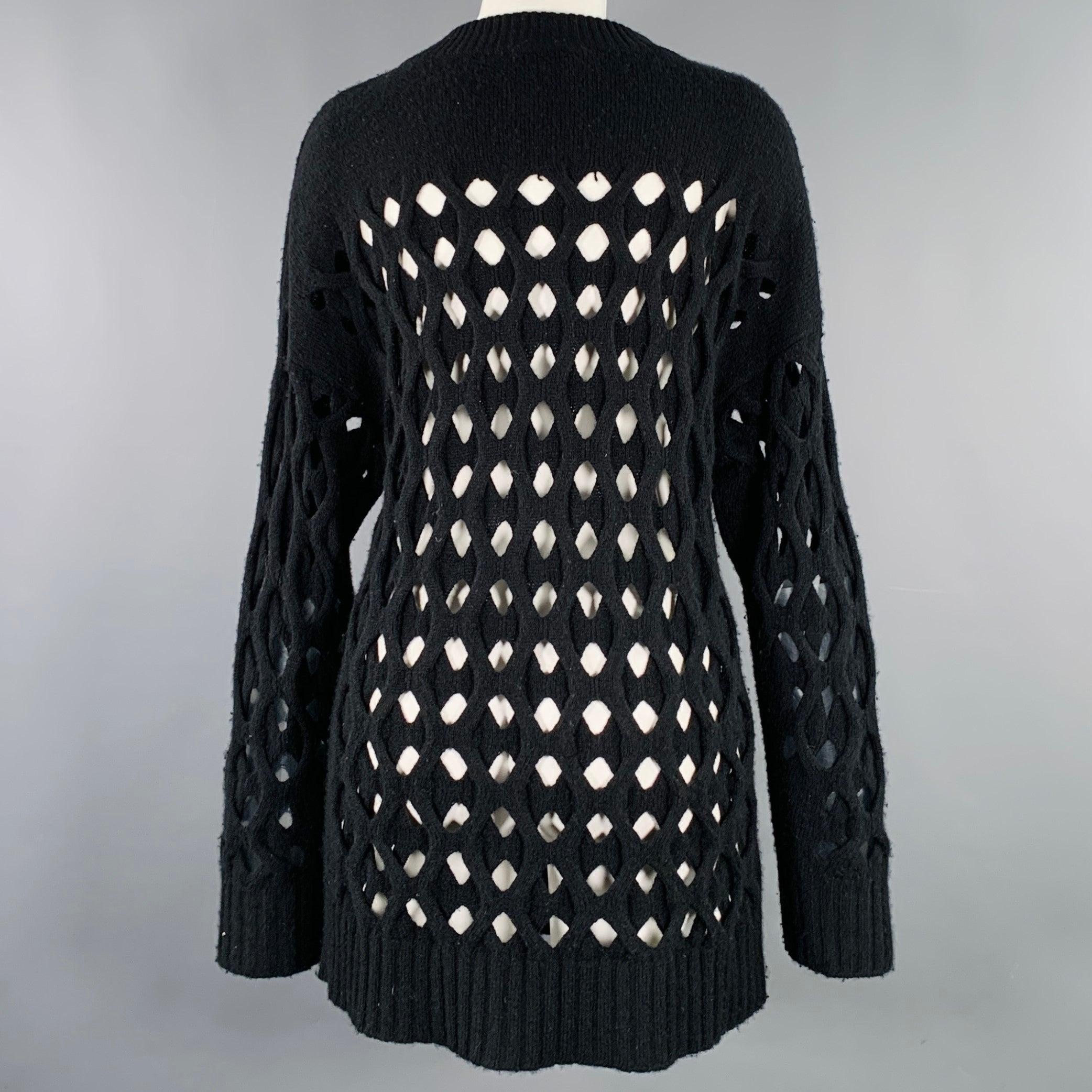 Women's OSCAR DE LA RENTA Size M Black Cut Out Cable Knit Sweater For Sale