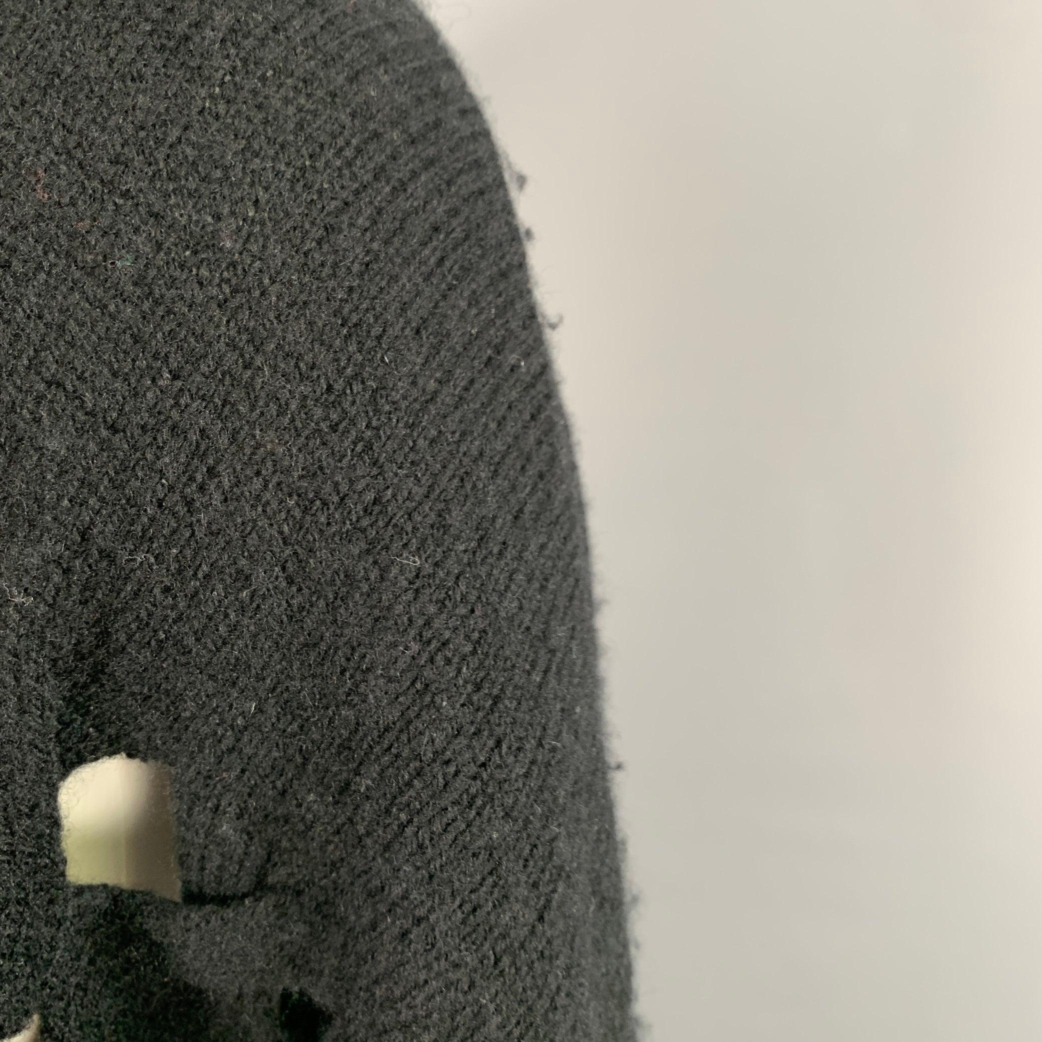 OSCAR DE LA RENTA Size M Black Cut Out Cable Knit Sweater For Sale 3