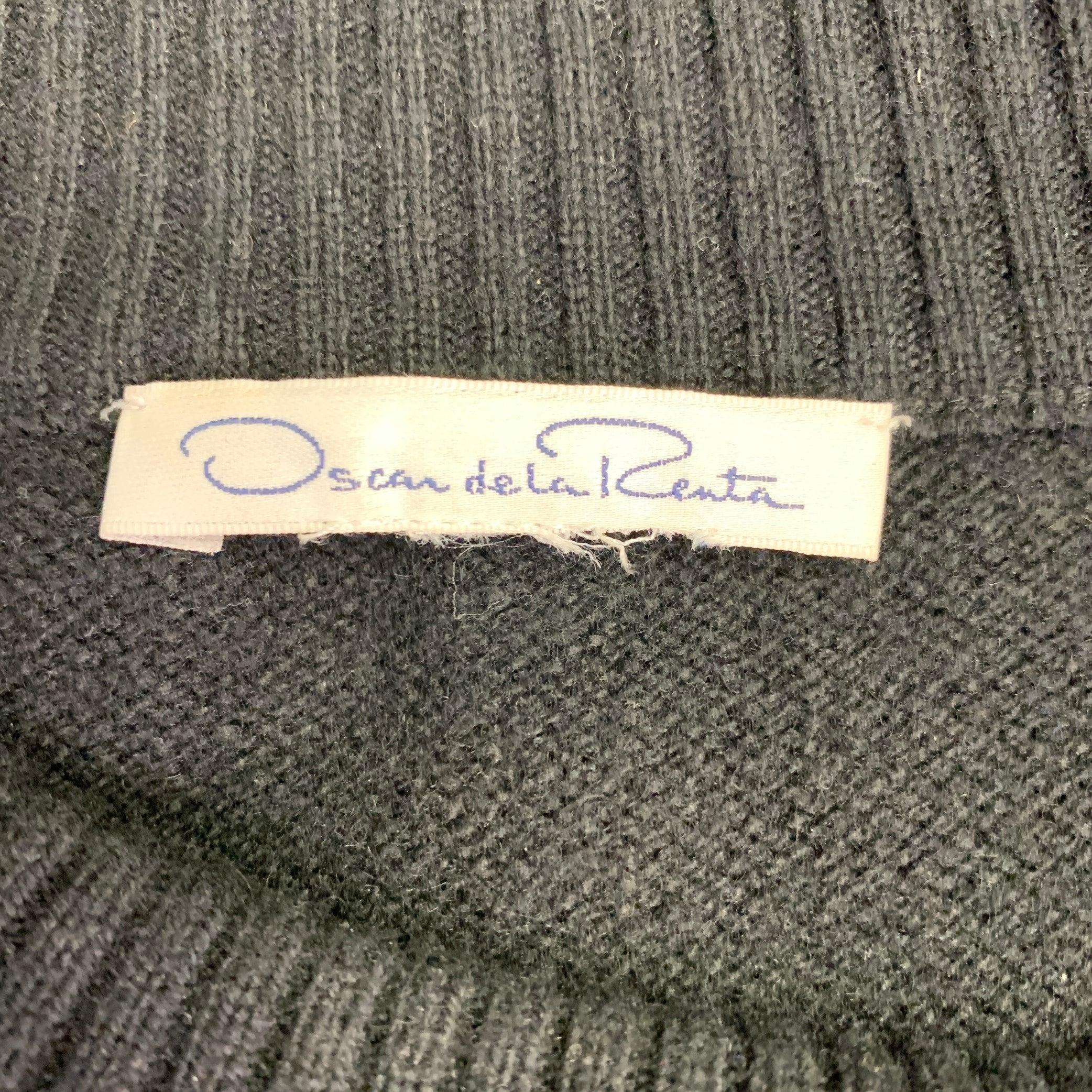 OSCAR DE LA RENTA Size M Black Cut Out Cable Knit Sweater For Sale 4