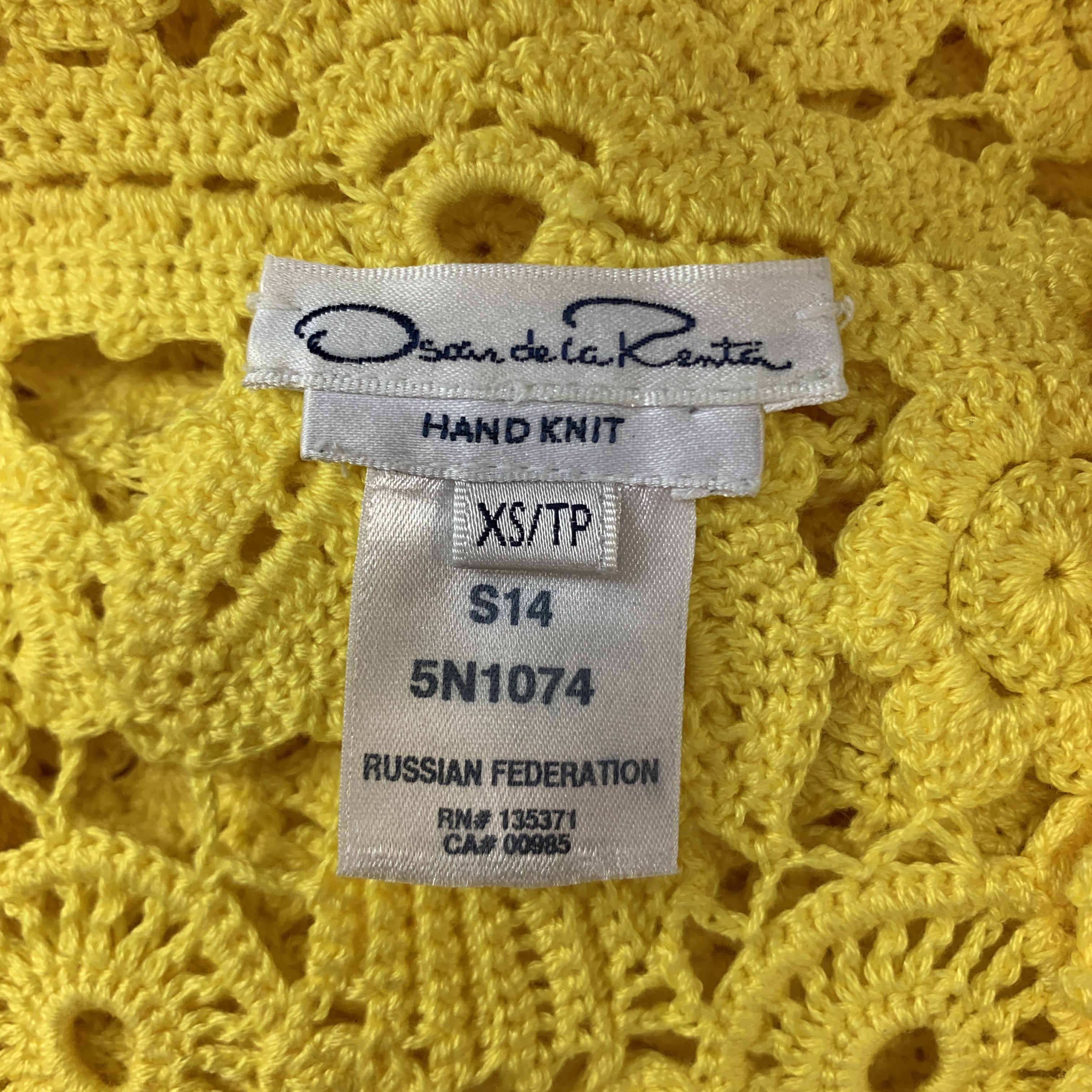 OSCAR DE LA RENTA Size XS Yellow Cotton Hand Knit Crochet Lace Sleeveless Cockta 4