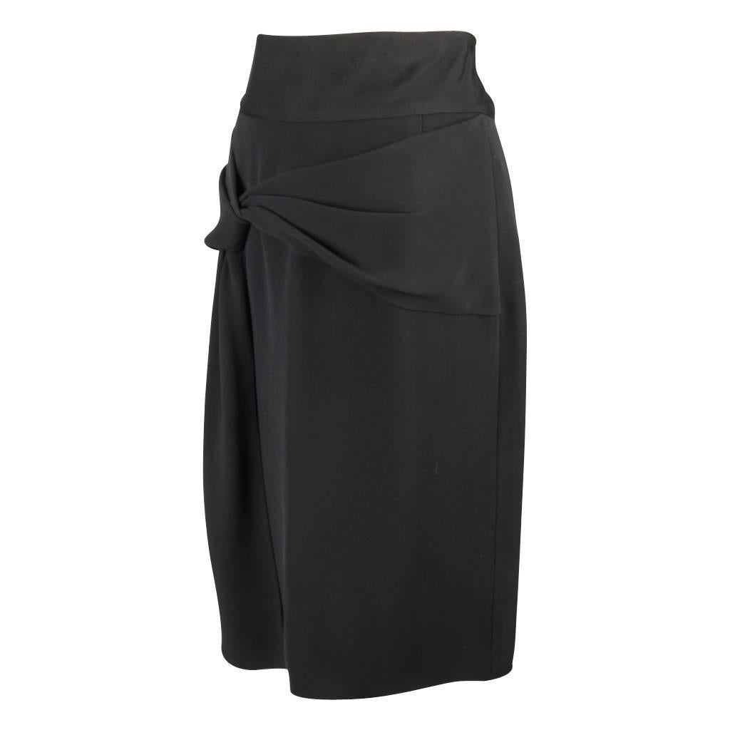 Oscar de la Renta Skirt Black Silk Beautiful Draped Detail 10 nwt In New Condition In Miami, FL