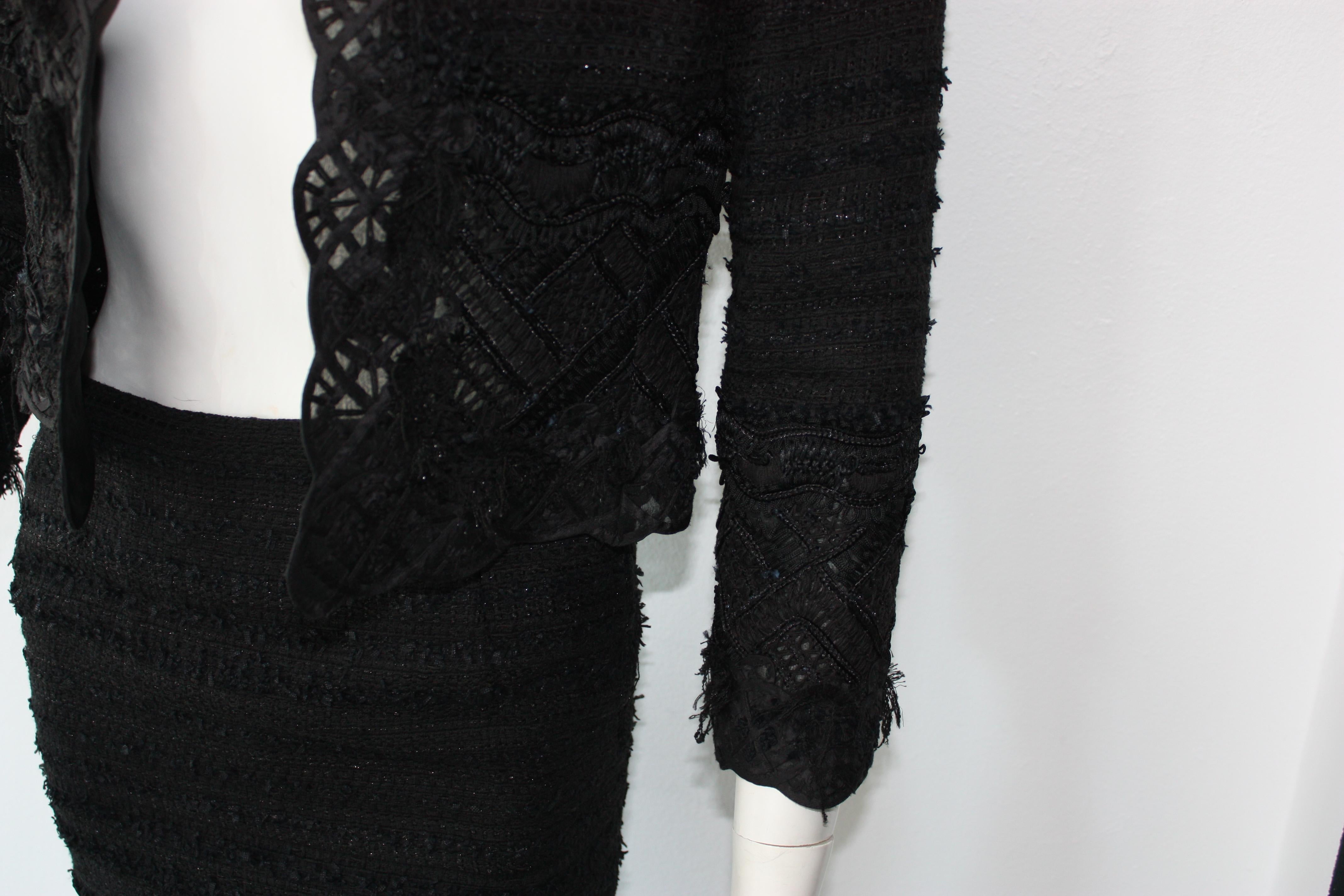 Oscar de la Renta Black Skirt Suit Ensemble Size 2  In Good Condition For Sale In Thousand Oaks, CA