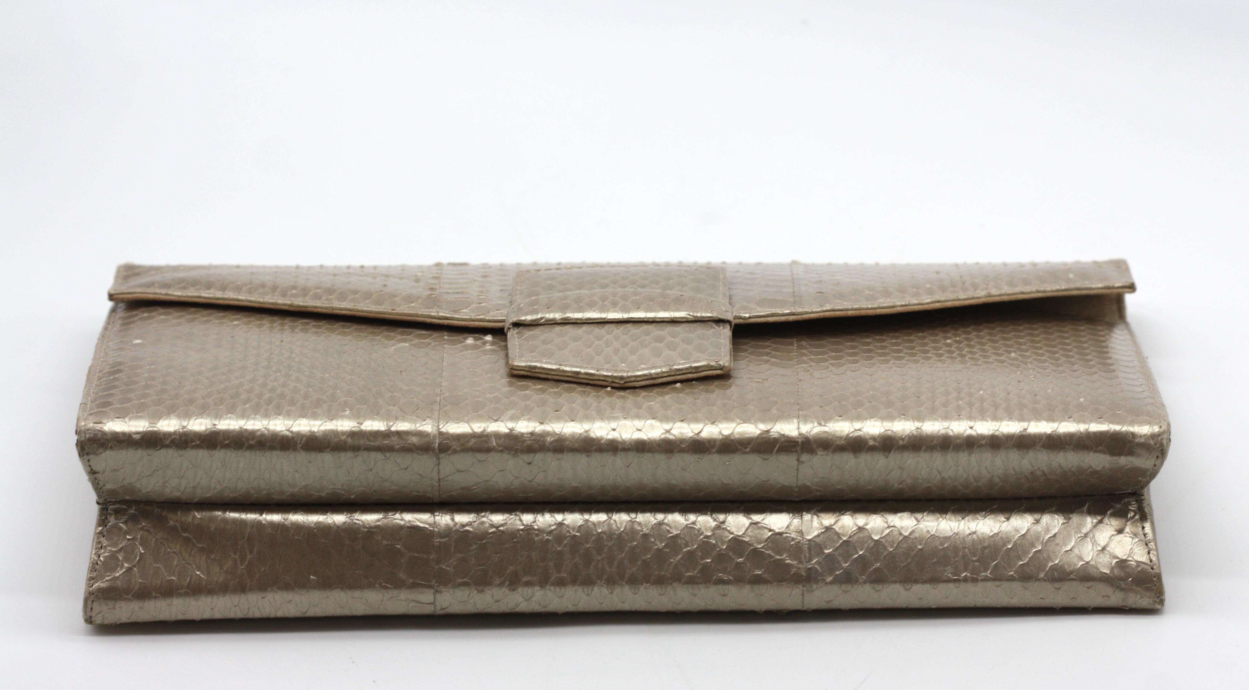 Pochette a busta in pelle di serpente Oscar De La Renta in vendita 1