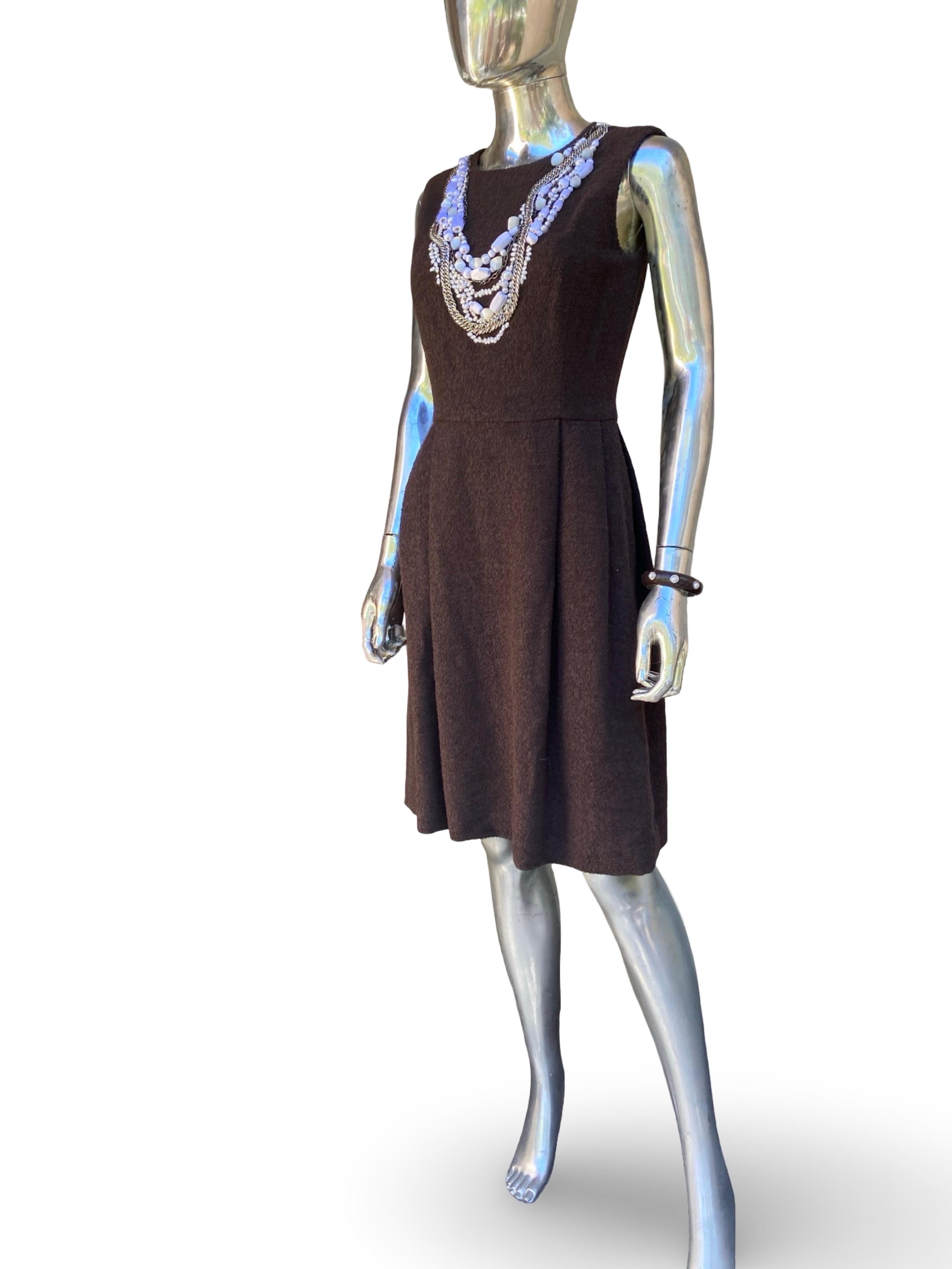 Oscar De La Renta Spektakulär Hand Perlen und Silber Braun Kleid Größe 4 im Zustand „Gut“ im Angebot in Palm Desert, CA