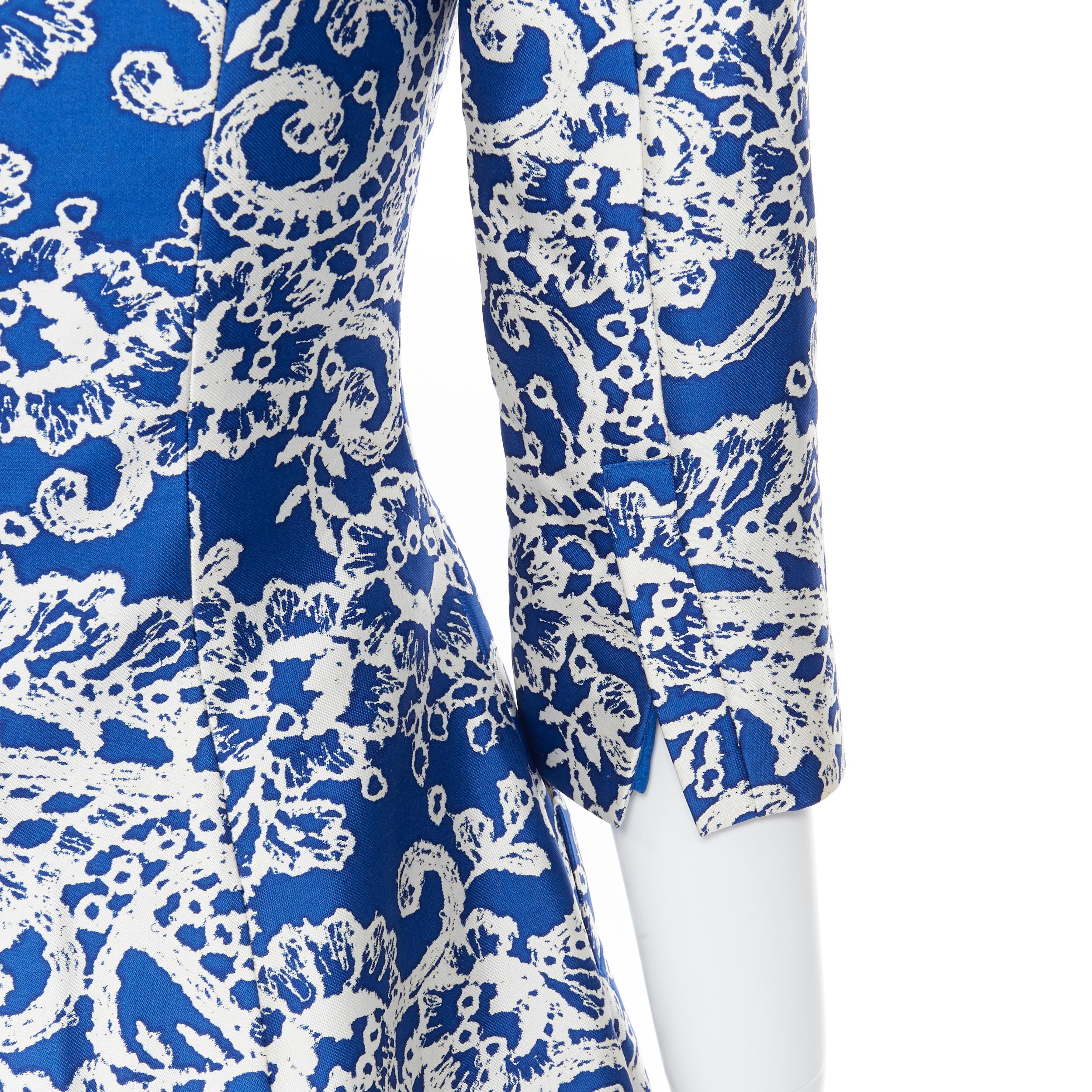 OSCAR DE LA RENTA SS14 blue white baroque print V-neck dual pocket dress US0 XS 4