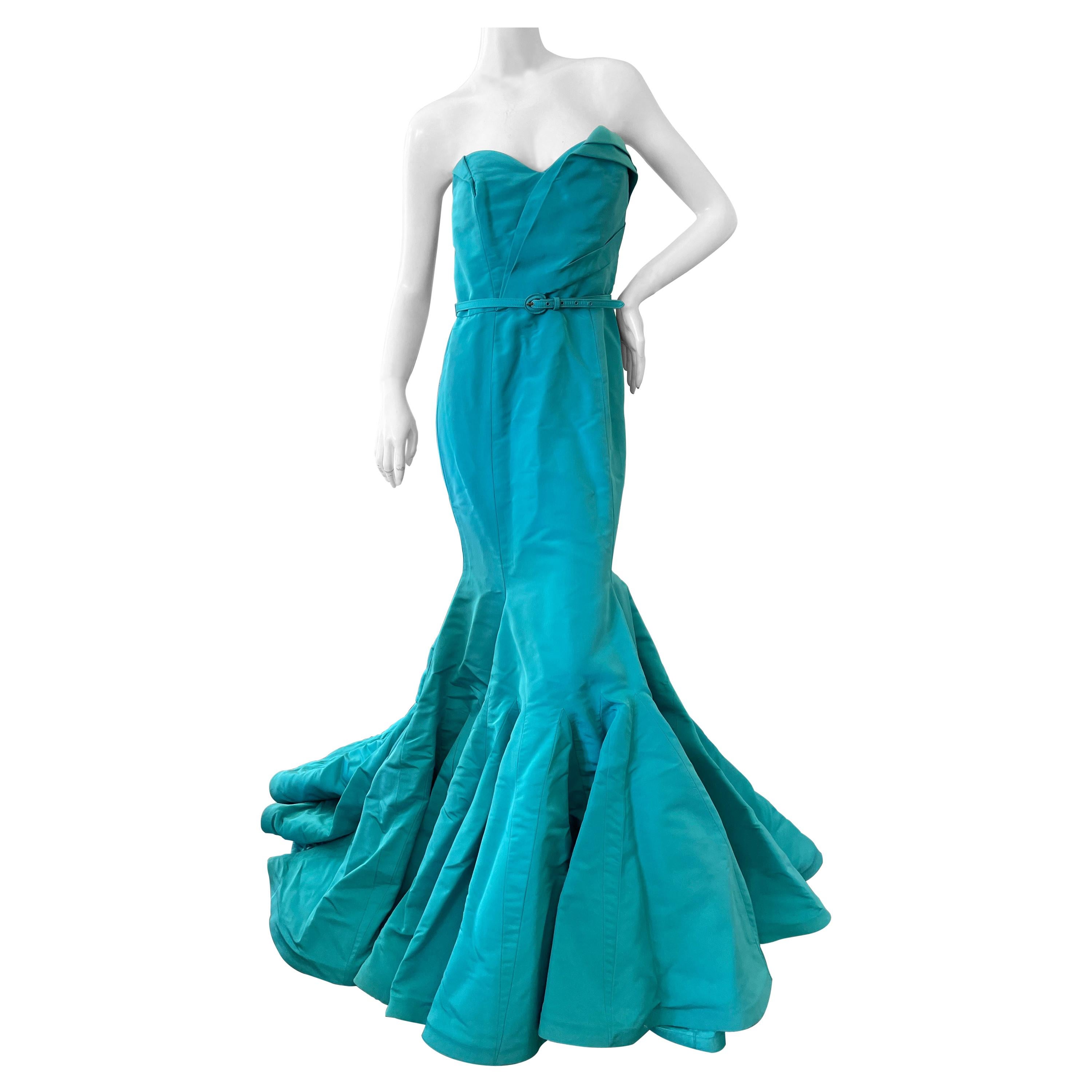 Oscar de la Renta Striking Strapless Robin's Egg Blue Silk Taffeta Mermaid Dress For Sale