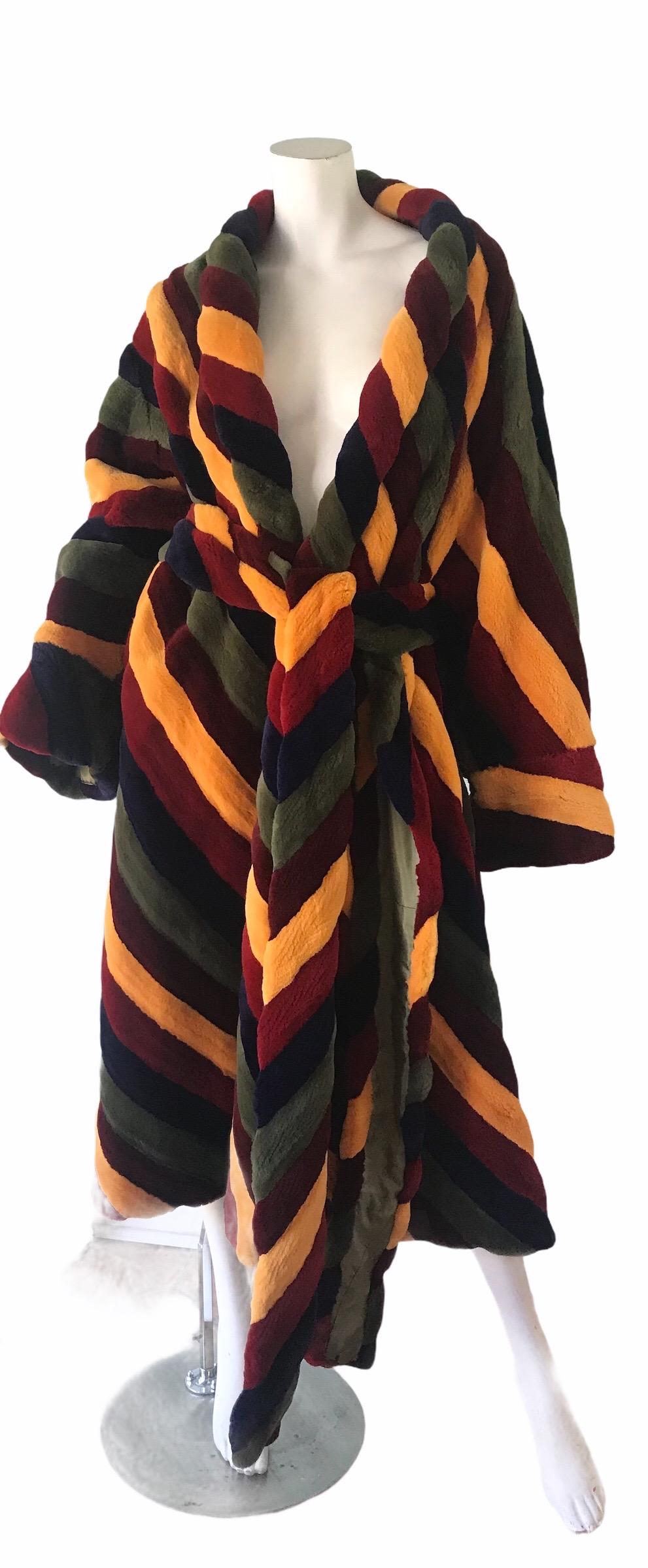 Oscar de la Renta multi-colored striped fur coat. Condition :Excellent. Size XL 