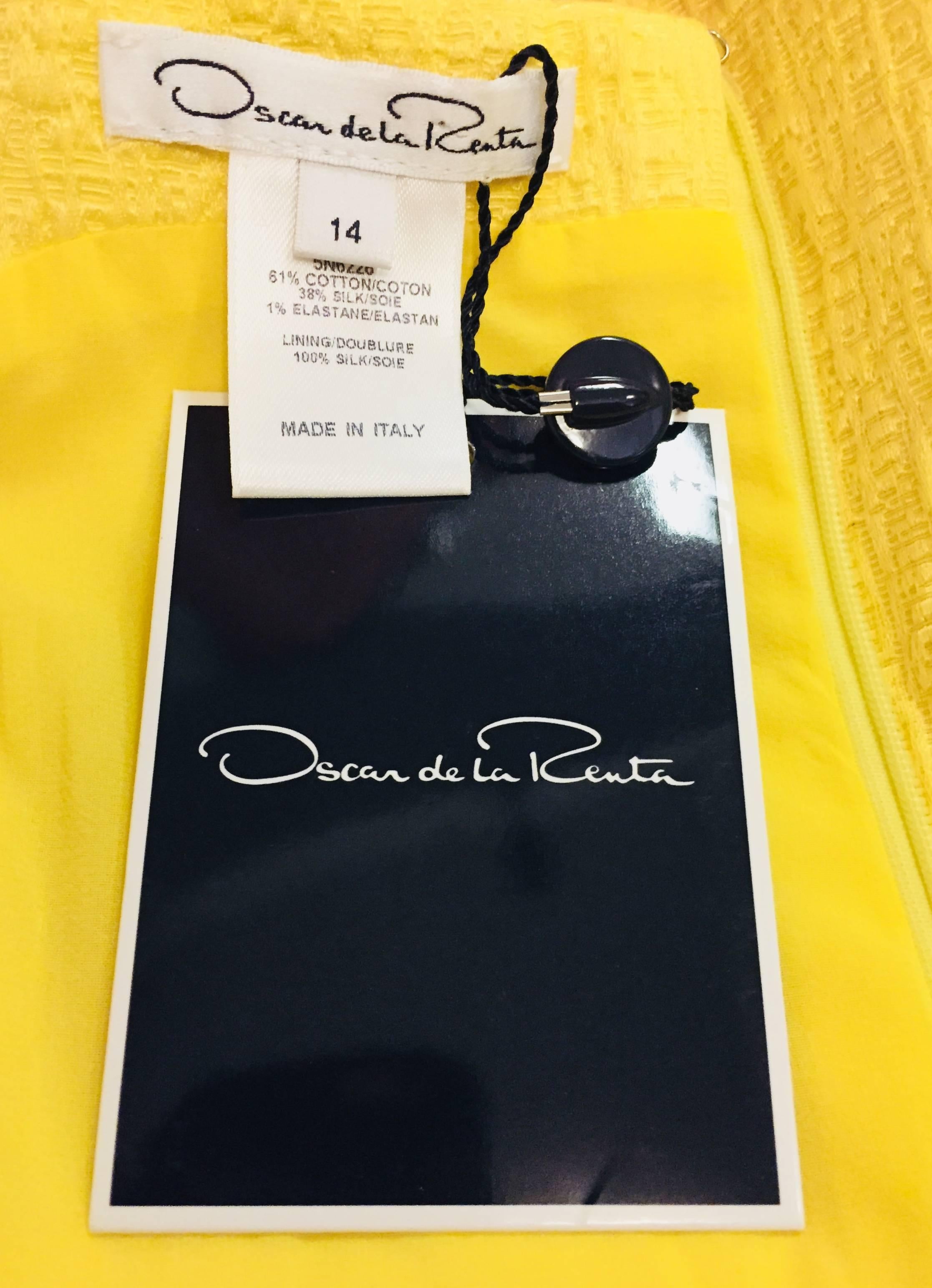 Oscar de la Renta Sunshine Yellow Sleeveless Cotton Dress Size 14 US  In Excellent Condition In Palm Beach, FL