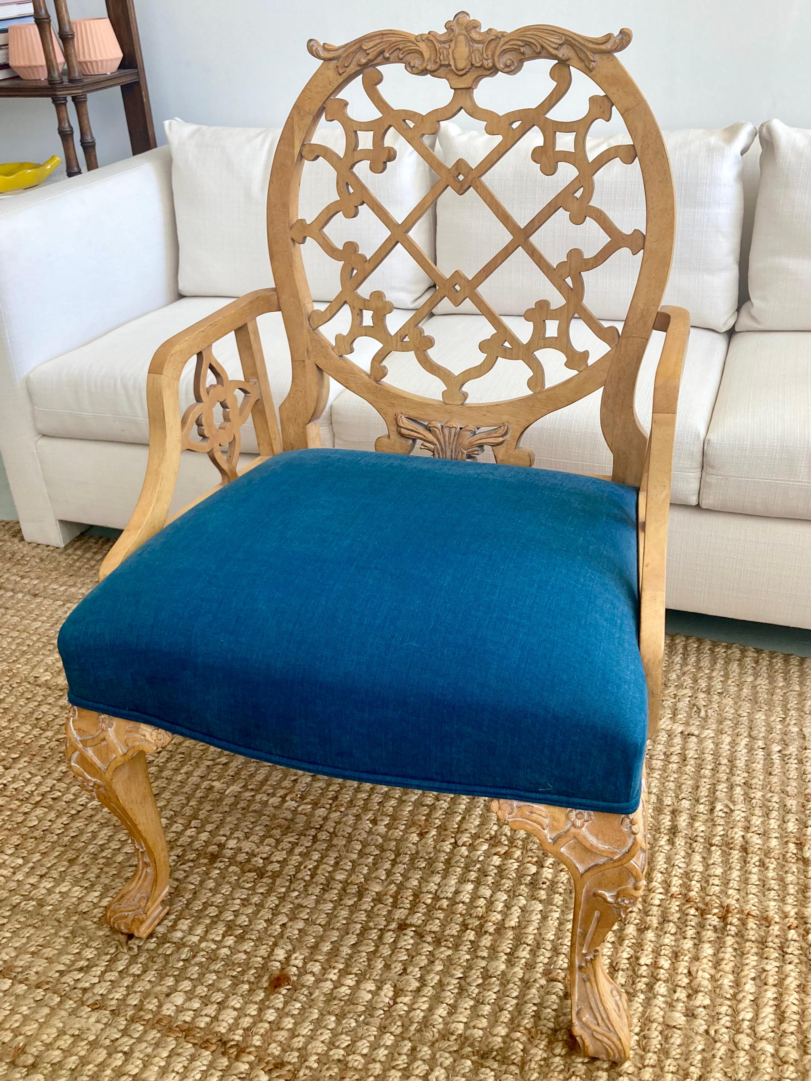 Oscar De La Renta Sessel #1 mit Spalierrückenlehne (Sonstiges) im Angebot