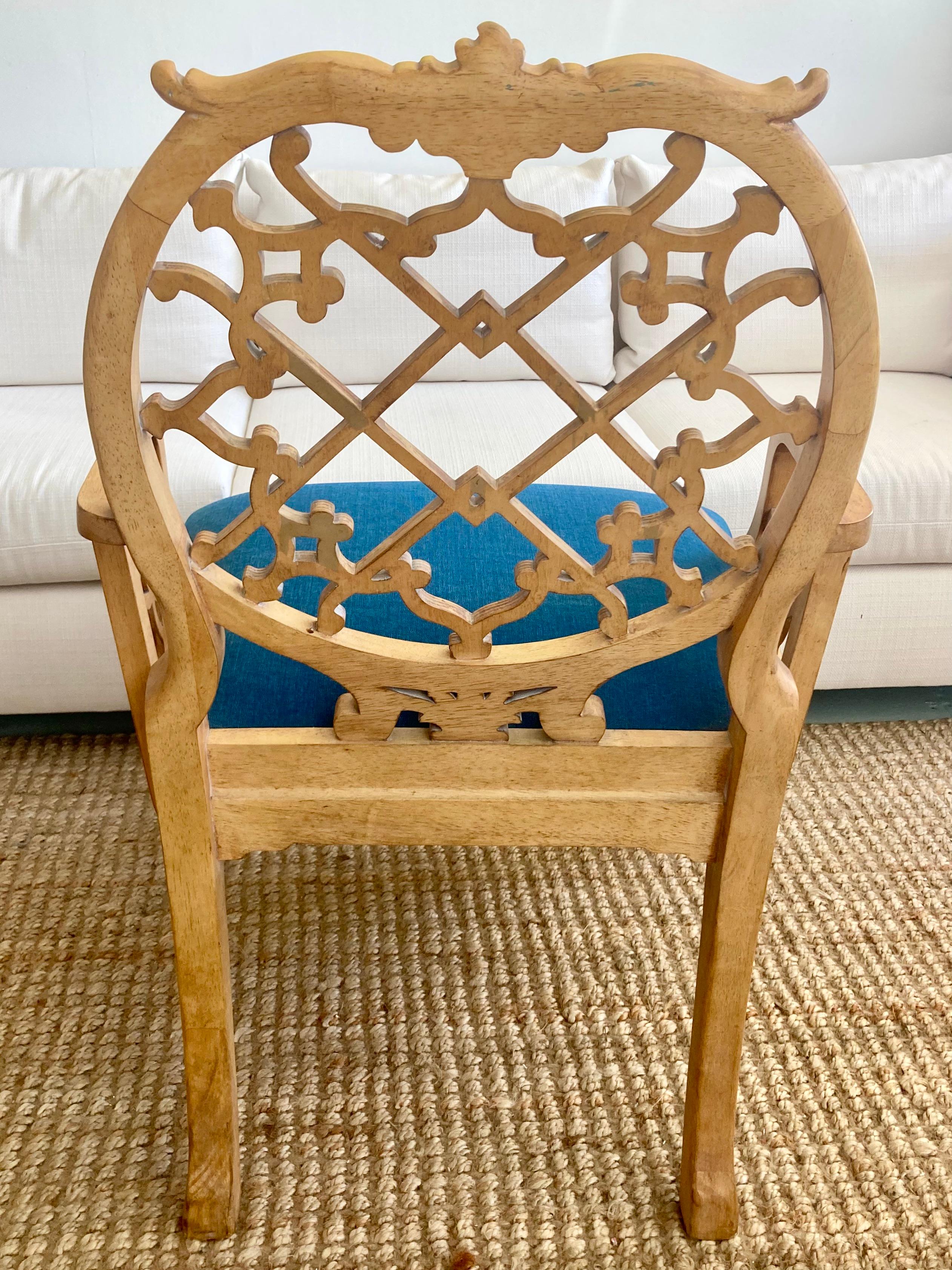 Oscar De La Renta Sessel #1 mit Spalierrückenlehne im Zustand „Gut“ im Angebot in Los Angeles, CA