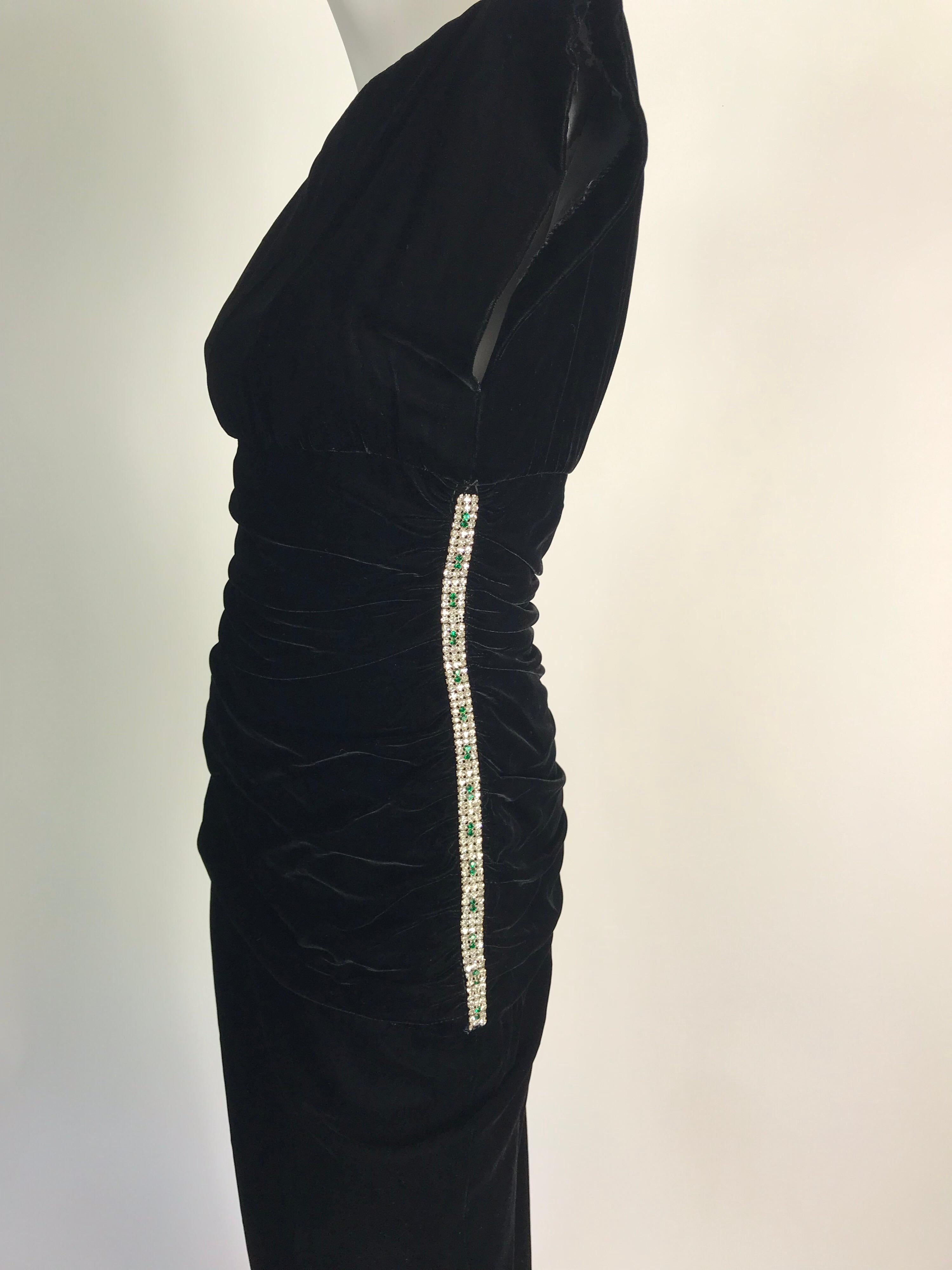Women's Oscar de la Renta Velvet Cocktail Dress with Rhinestone trim on sides